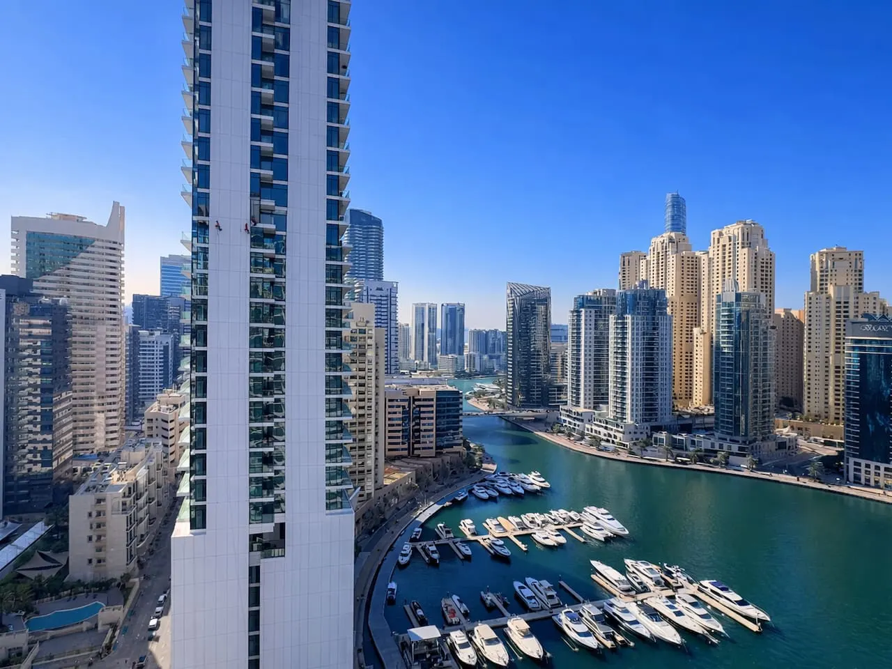 Dream Shoma 2BR Serene Apt Direct Marina access 7