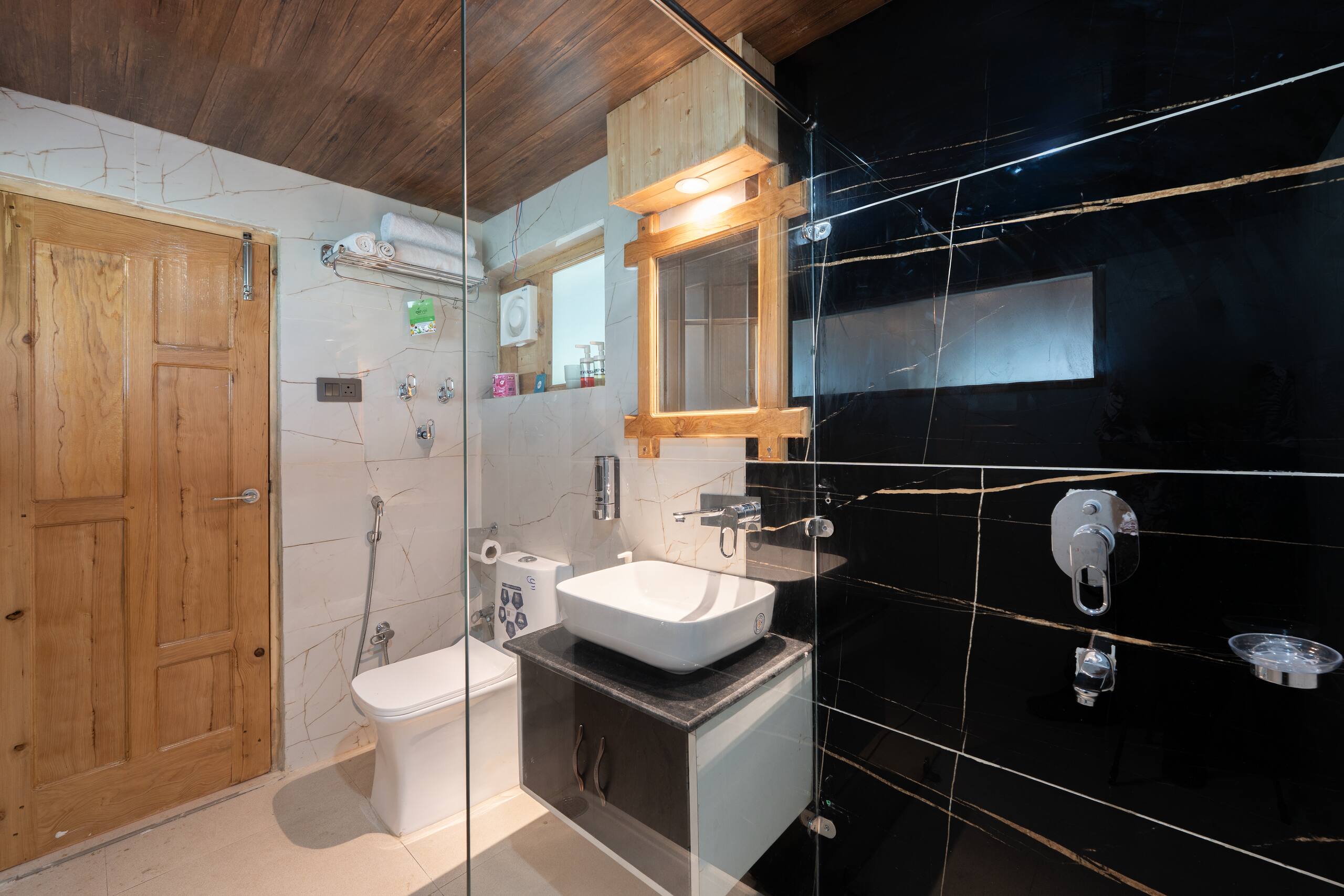 Kaizen Retreat - Best Luxury Villa - Outdoor Jacuzzi 39