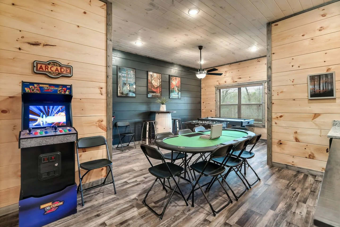 Family Theater VIEWS Game Room Hot Tub NEW 5