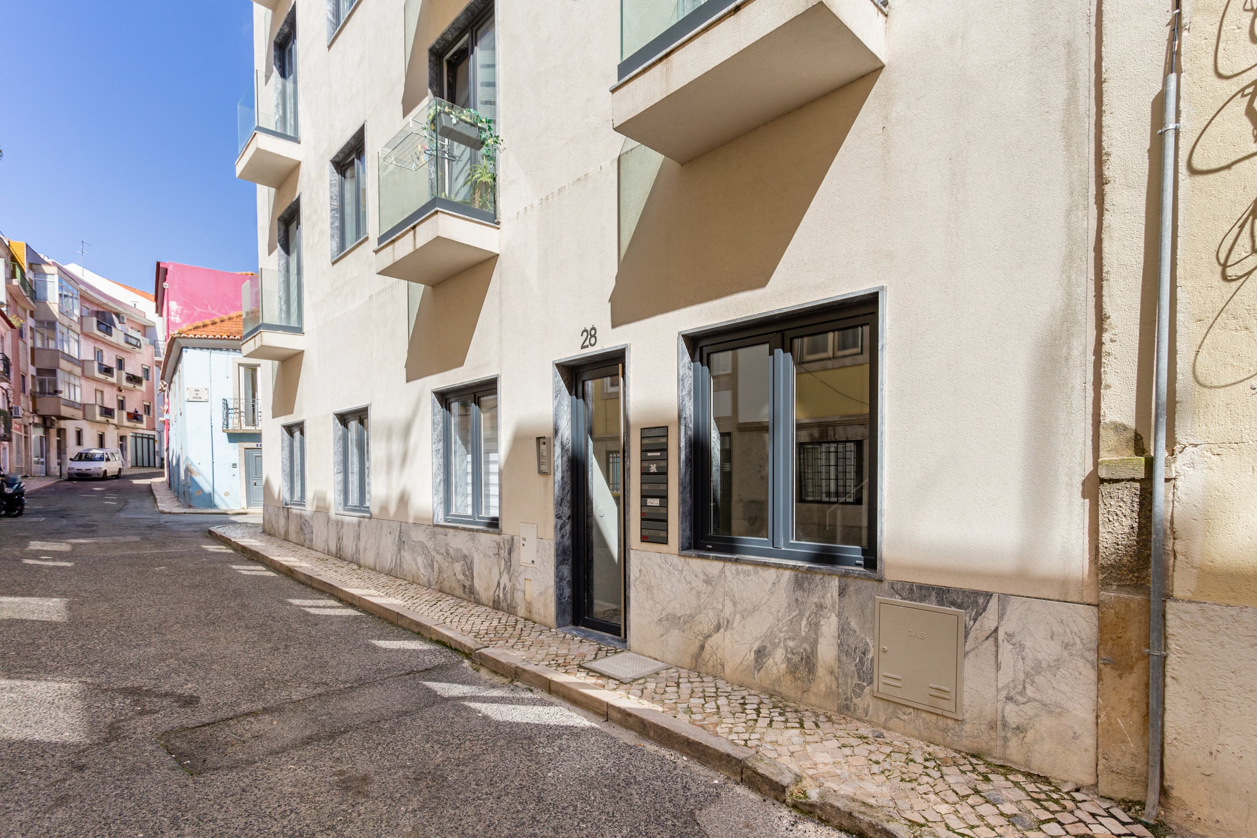 Campo de Ourique Modern Clean 30