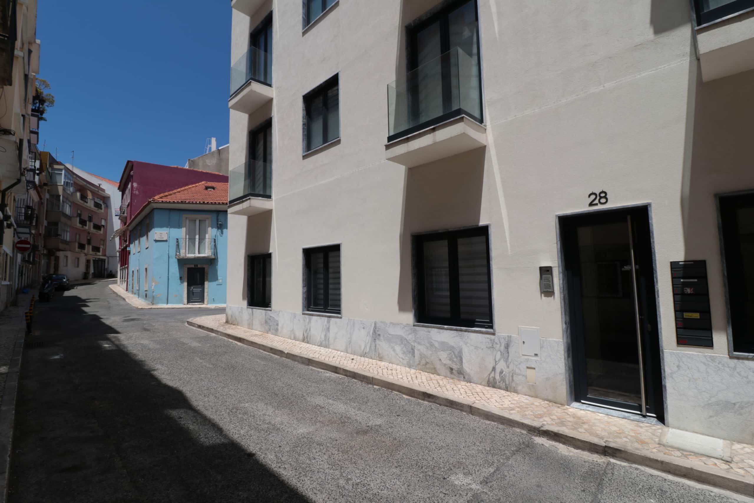 Campo de Ourique Modern Clean 32