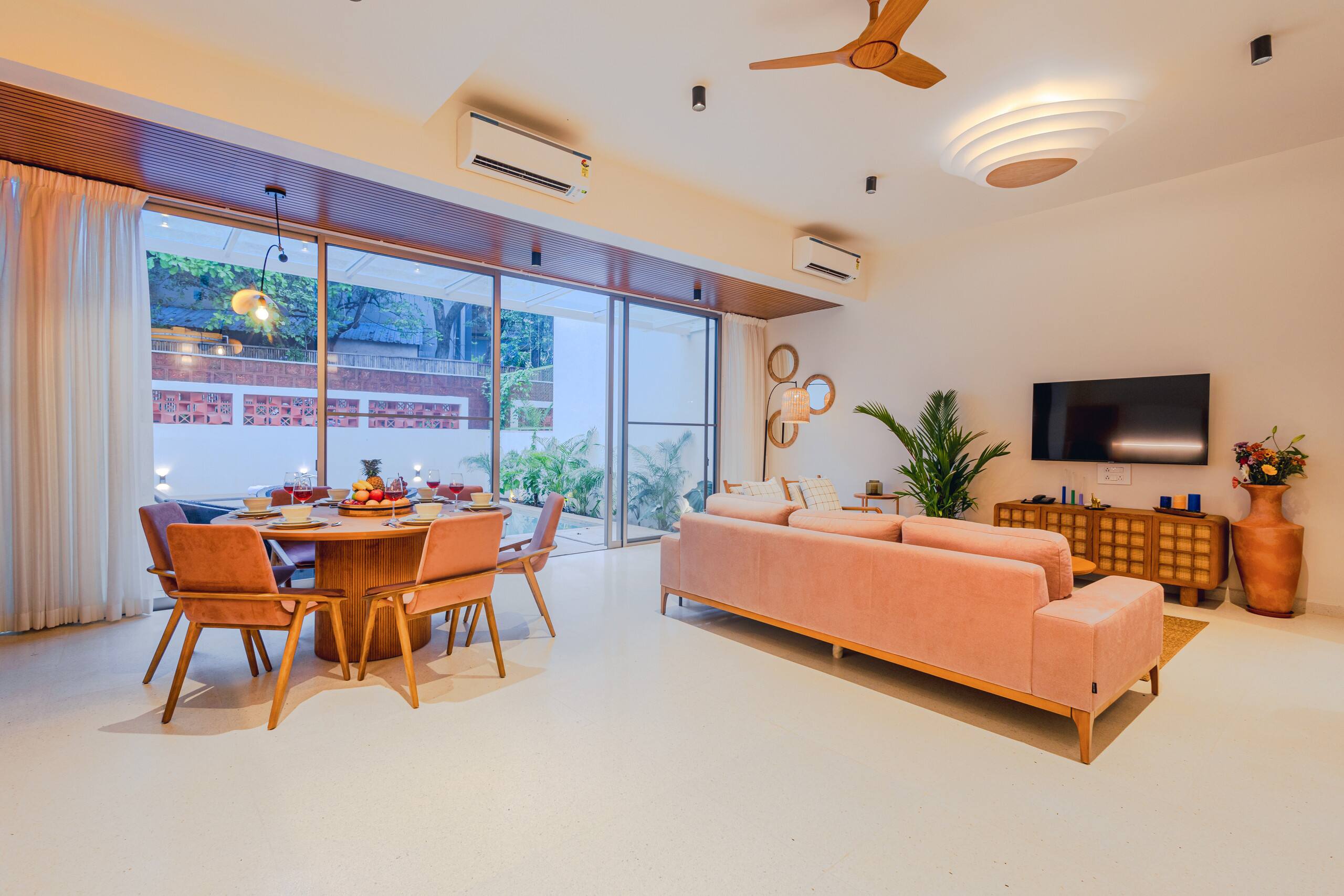 Lux 3bhk villa in Vagator near beach|Pool|Speaker 17