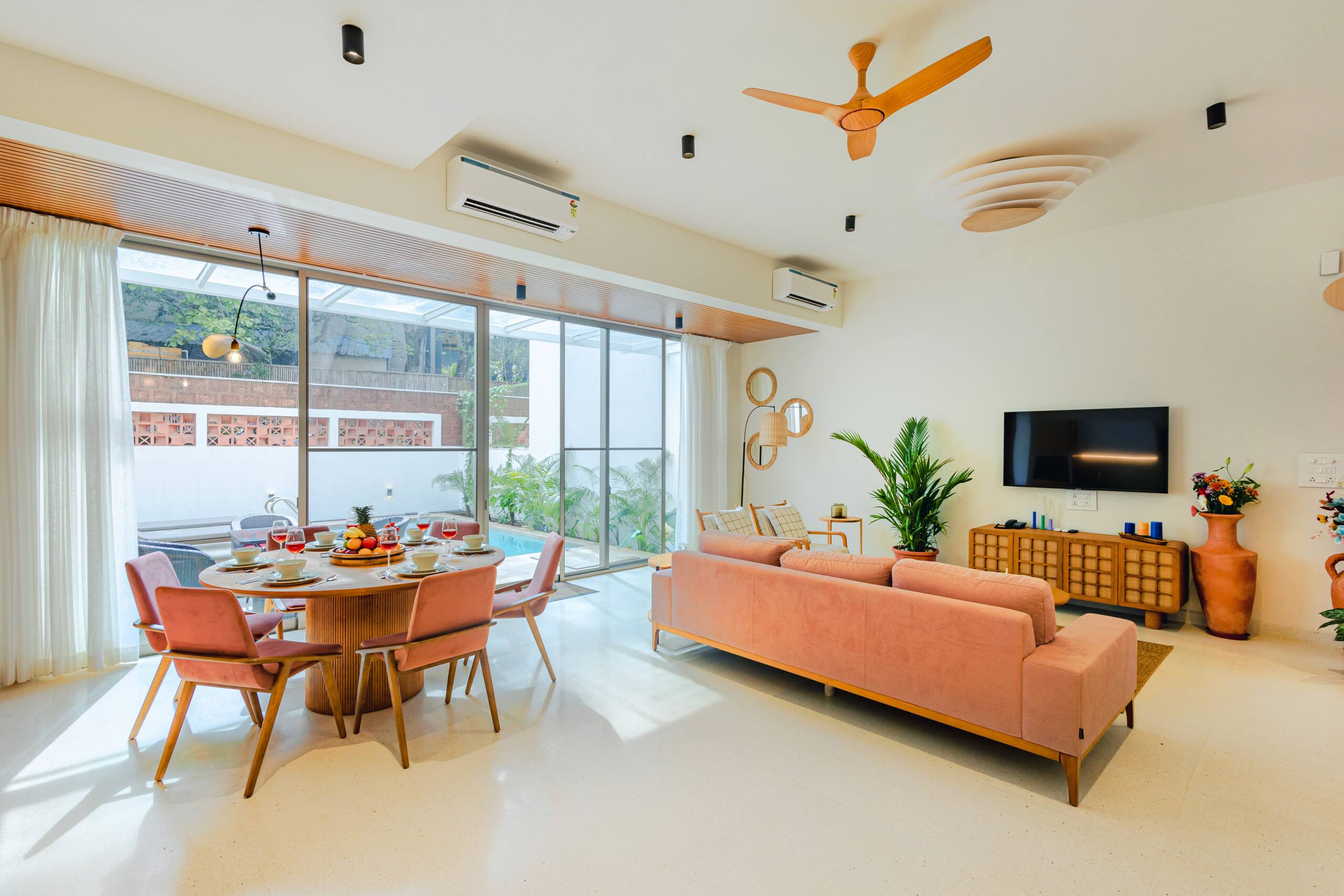 Lux 3bhk villa in Vagator near beach|Pool|Speaker 28