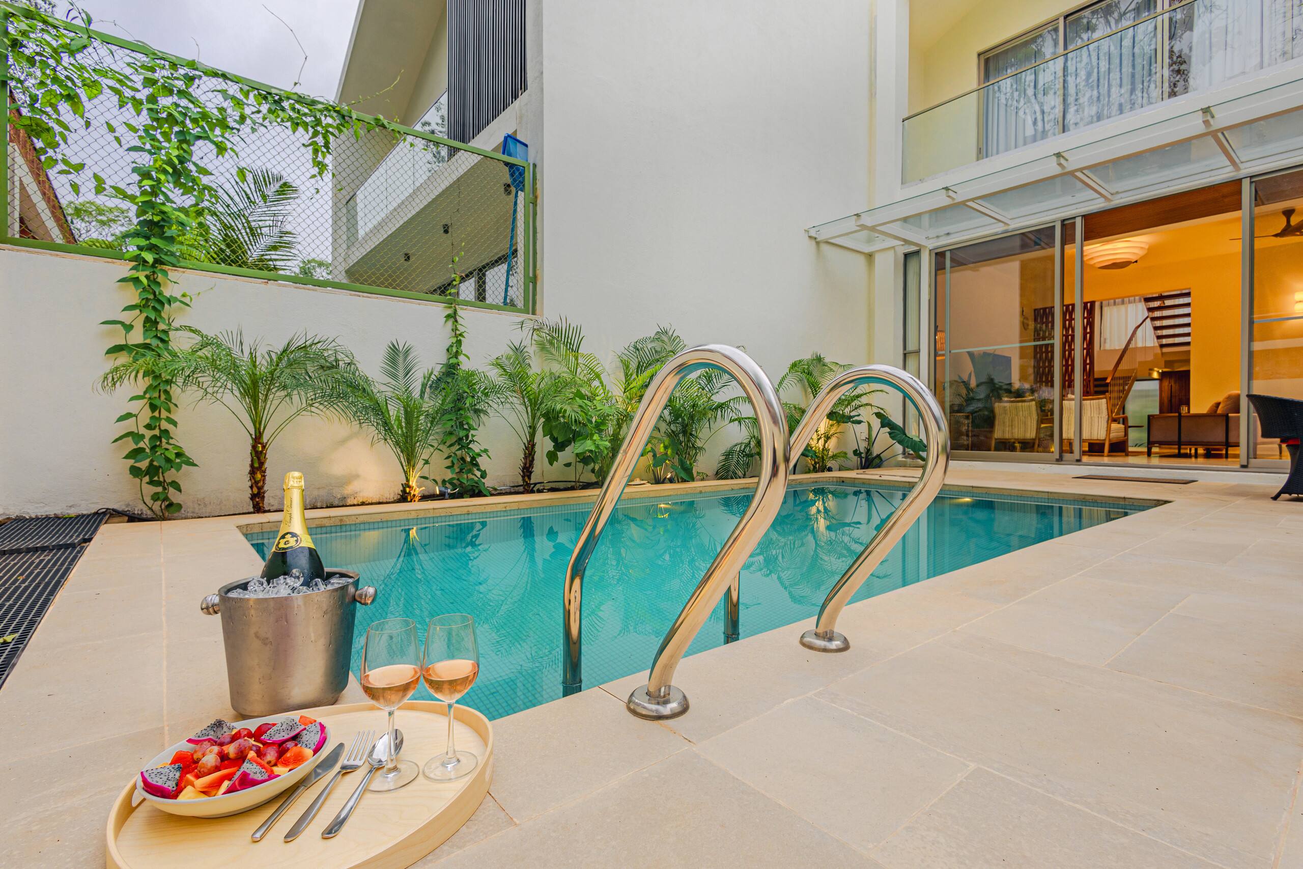 Lux 3bhk villa in Vagator near beach|Pool|Speaker 8