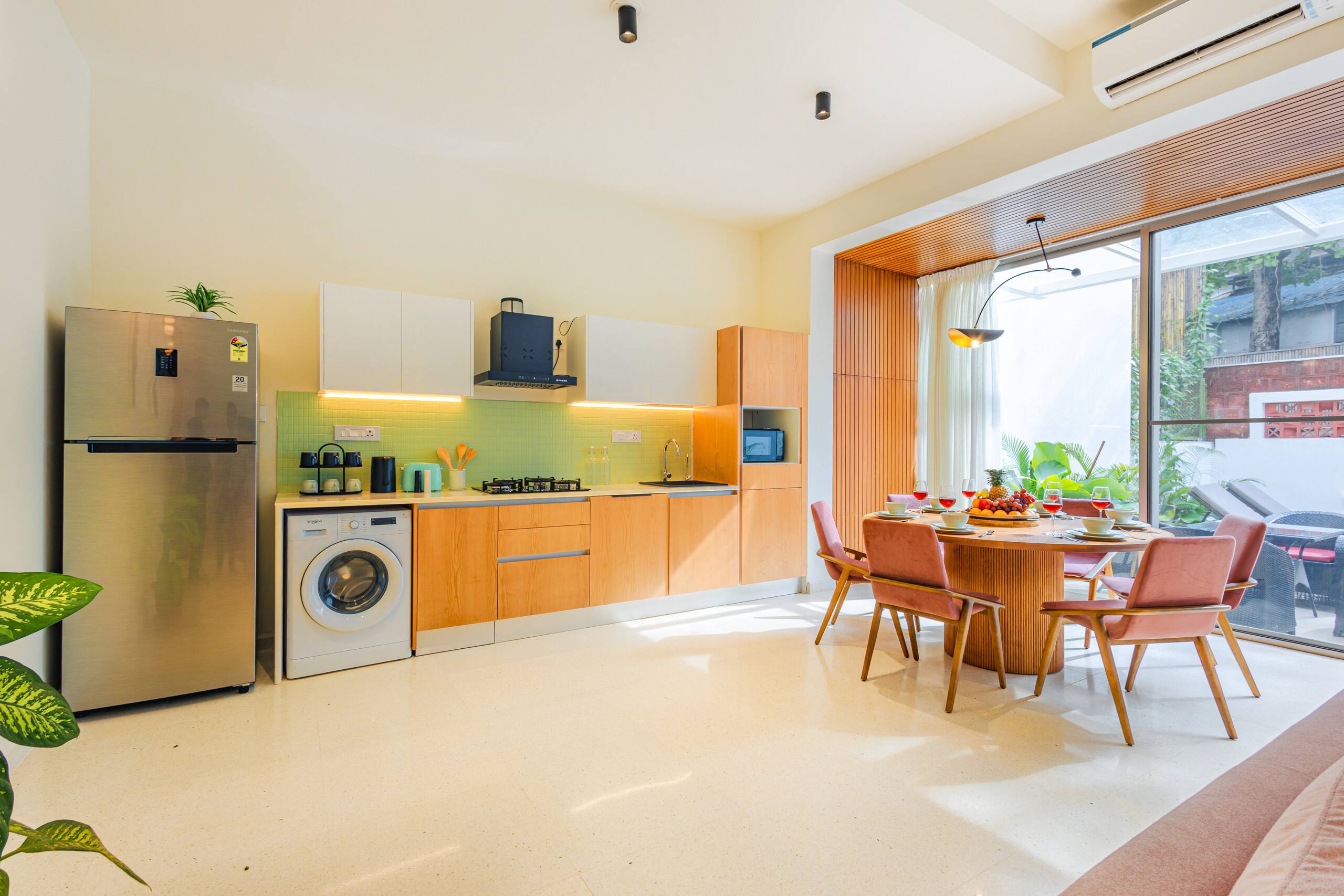 Lux 3bhk villa in Vagator near beach|Pool|Speaker 24