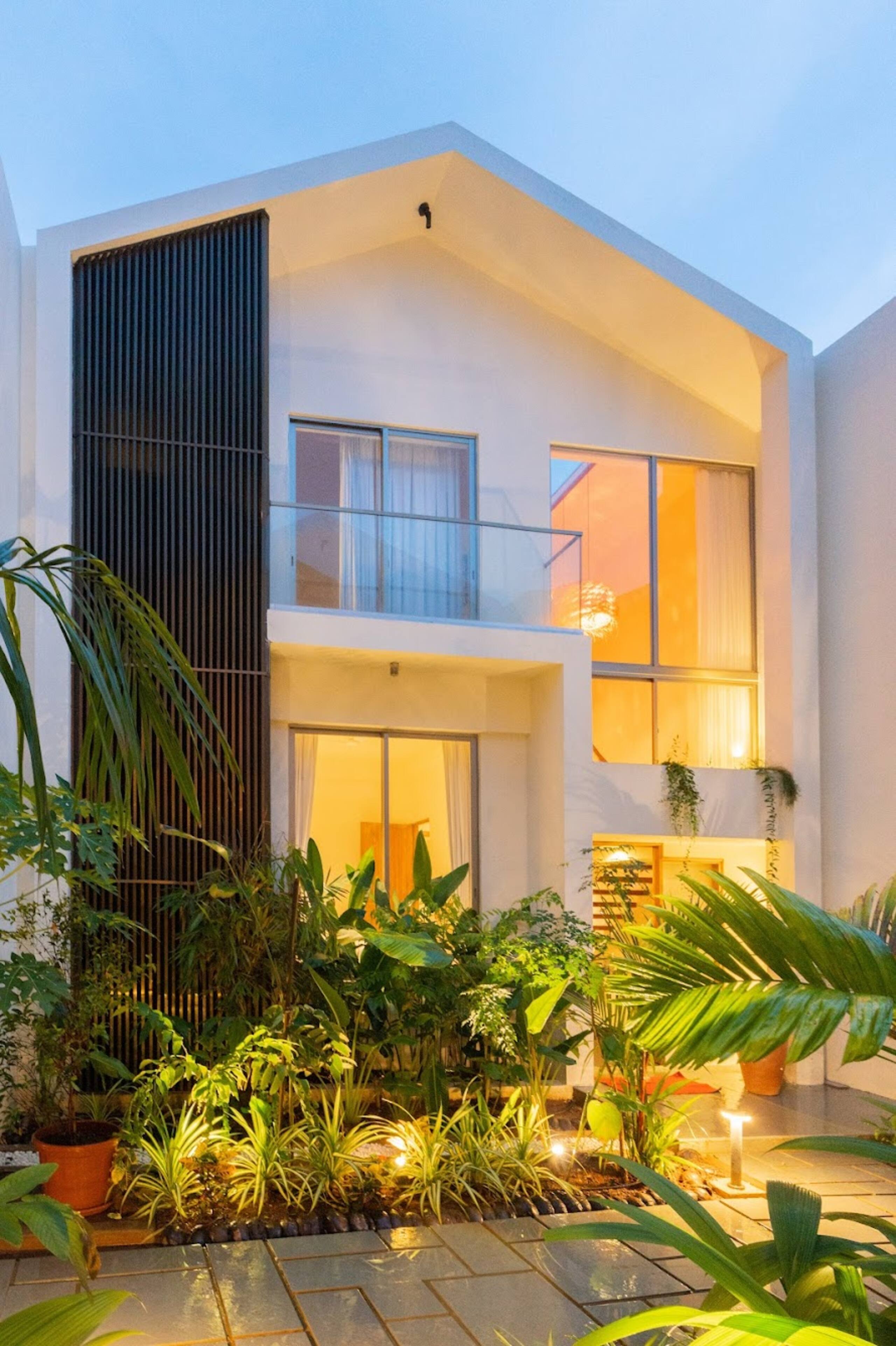 Lux 3bhk villa in Vagator near beach|Pool|Speaker 7