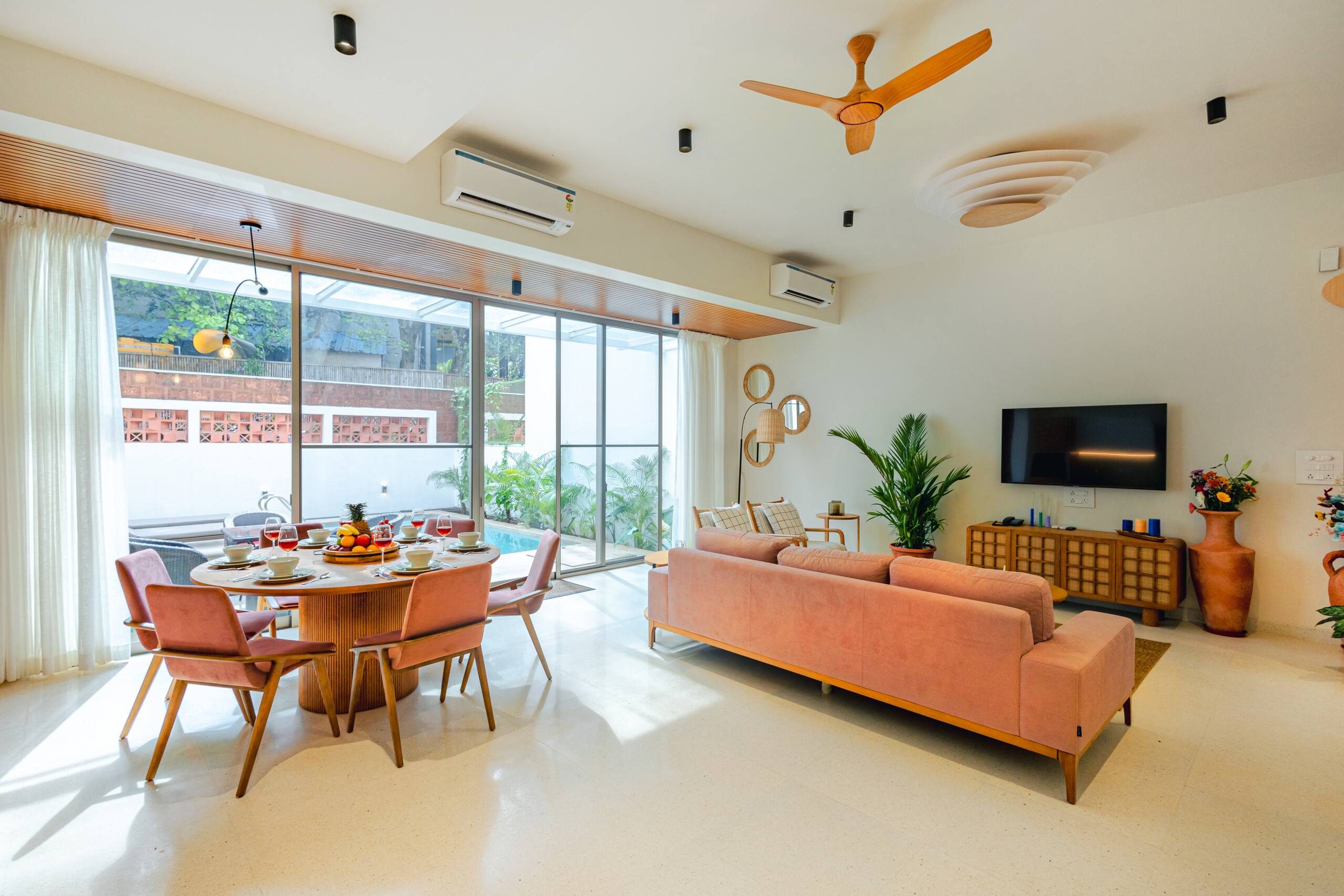 Lux 3bhk villa in Vagator near beach|Pool|Speaker 21