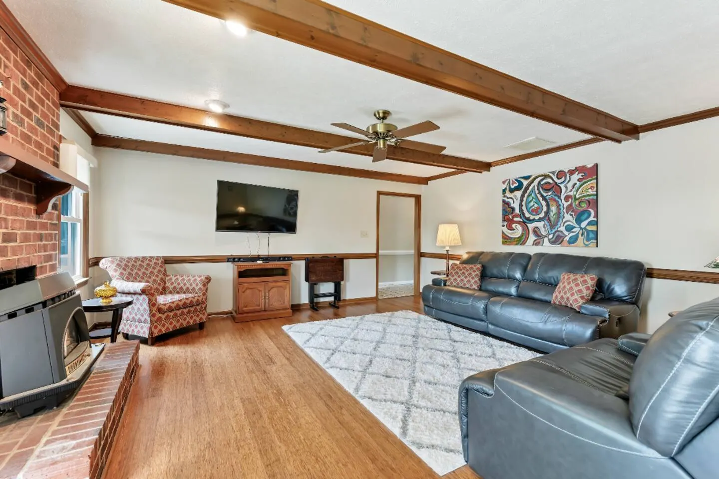 Hampton Waterfront 3BR • Fenced Yard + River Views — photo 2