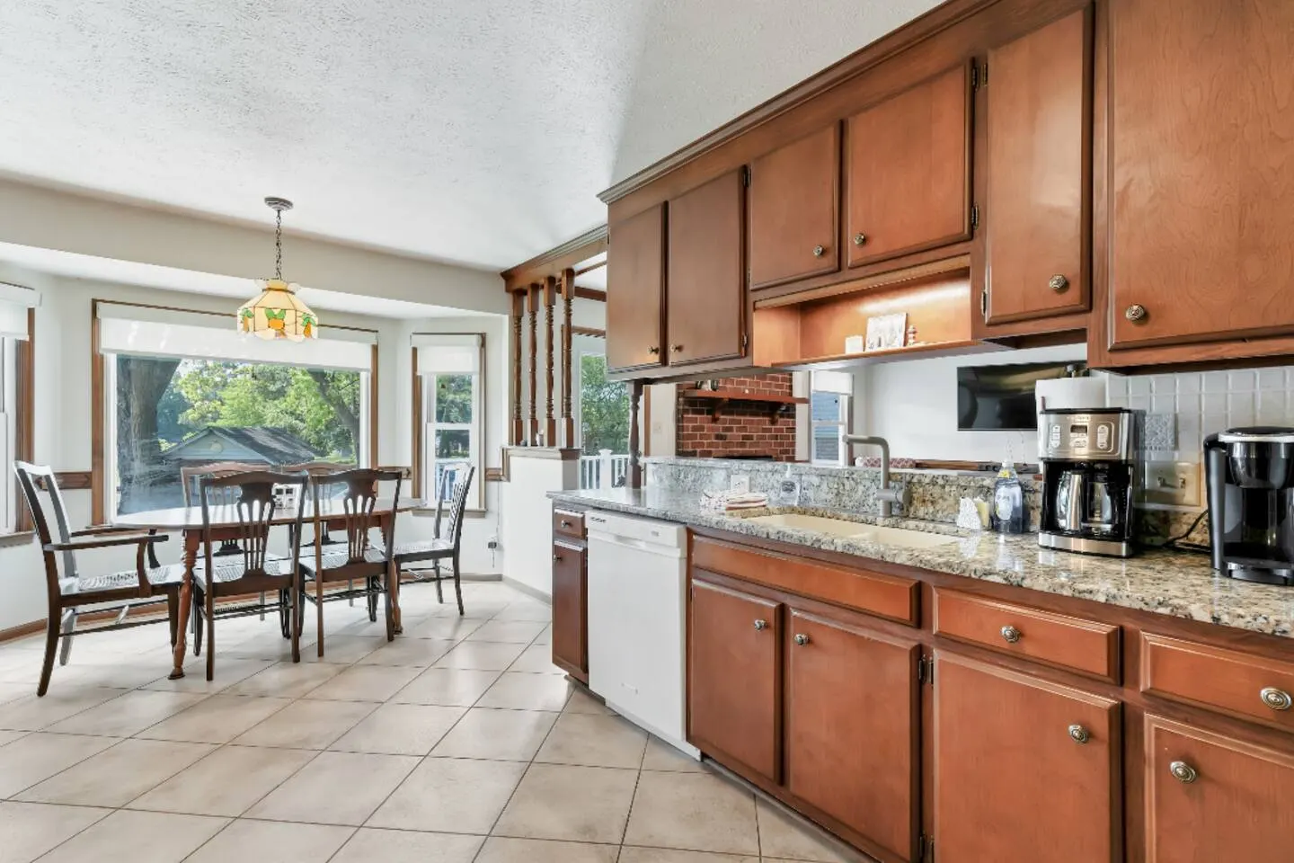 Hampton Waterfront 3BR Fenced Yard + River Views 11