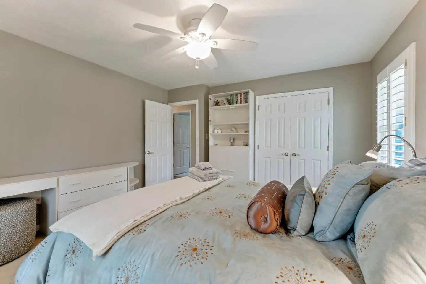 Hampton Waterfront 3BR Fenced Yard + River Views 20