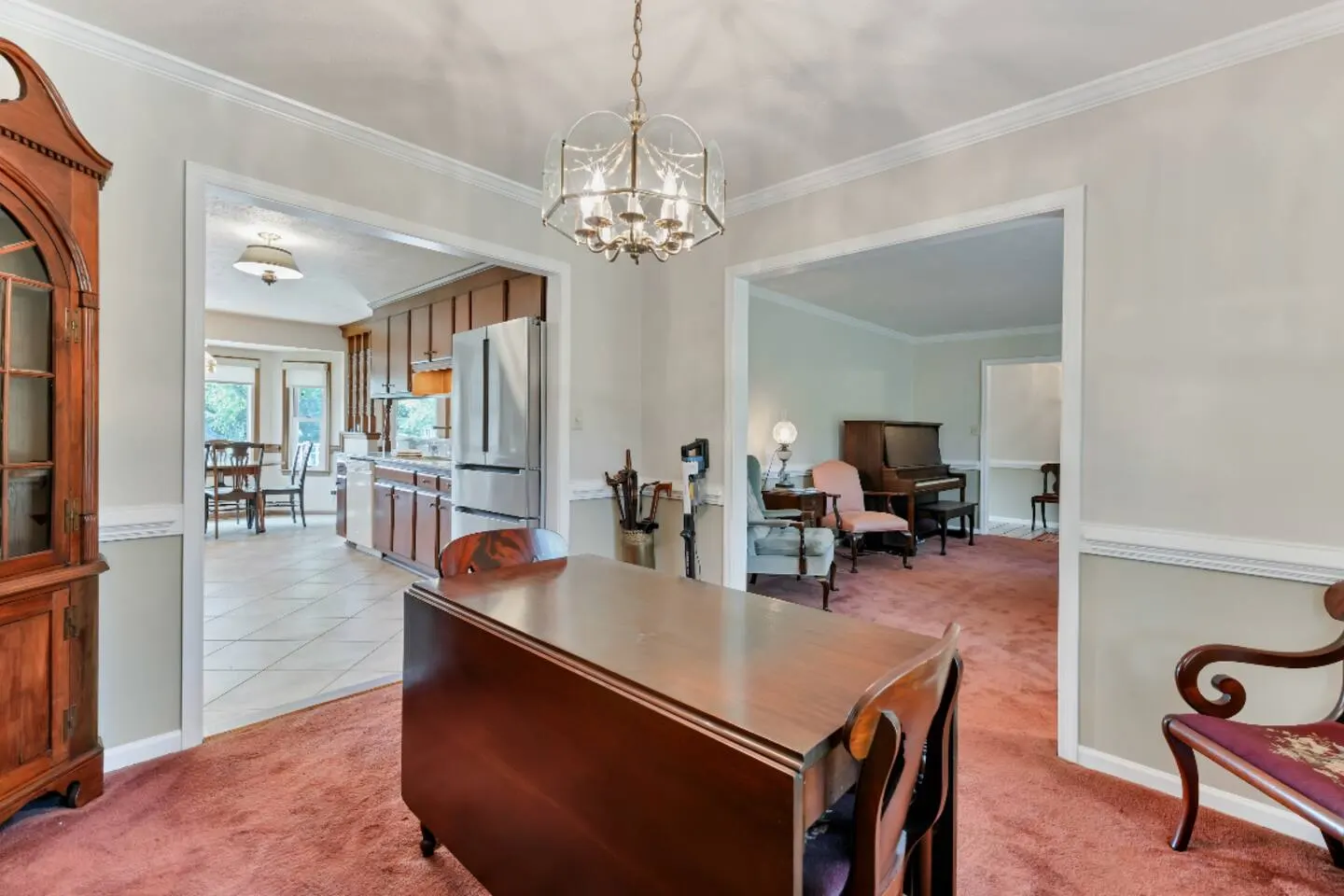 Hampton Waterfront 3BR • Fenced Yard + River Views — photo 4