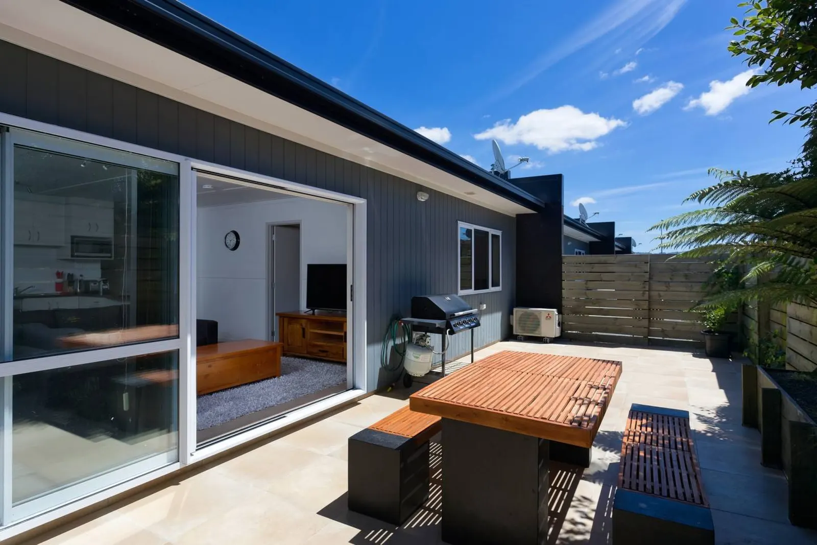 King St · Awesome Central Rotorua Pad