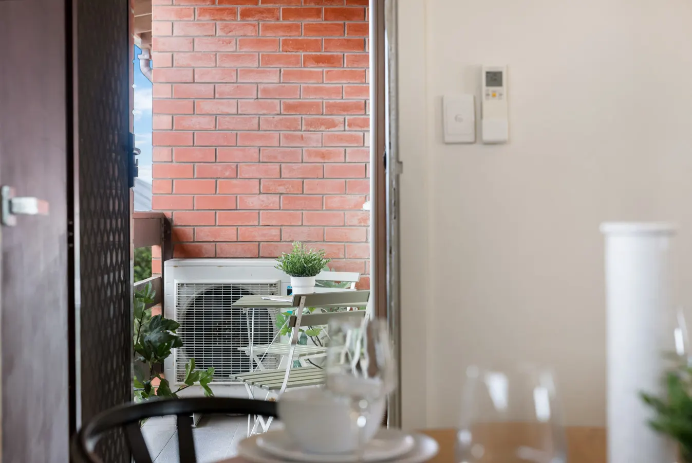 Pad Off Pier—Walk to Glenelg Beach, Bars & Dining 14