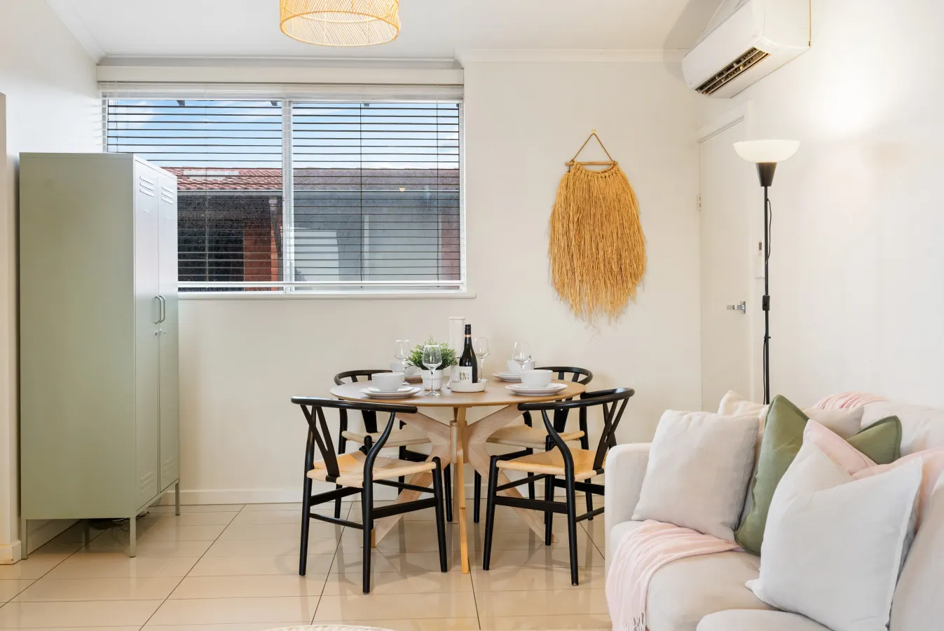 Pad Off Pier—Walk to Glenelg Beach, Bars & Dining 3