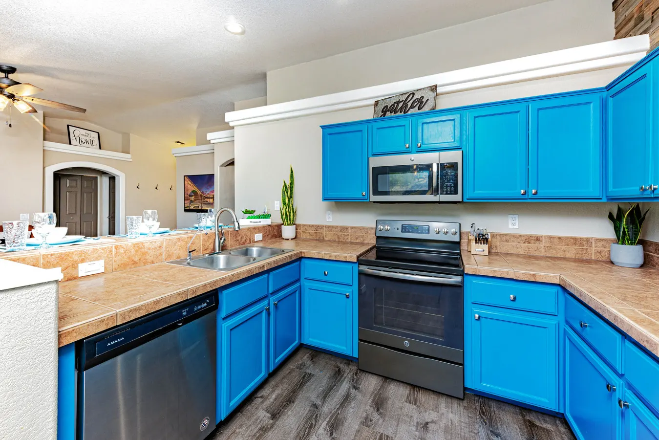 Avalon Havasu - Pool, Playground, Game/Movie Room, Sleeps 22 11