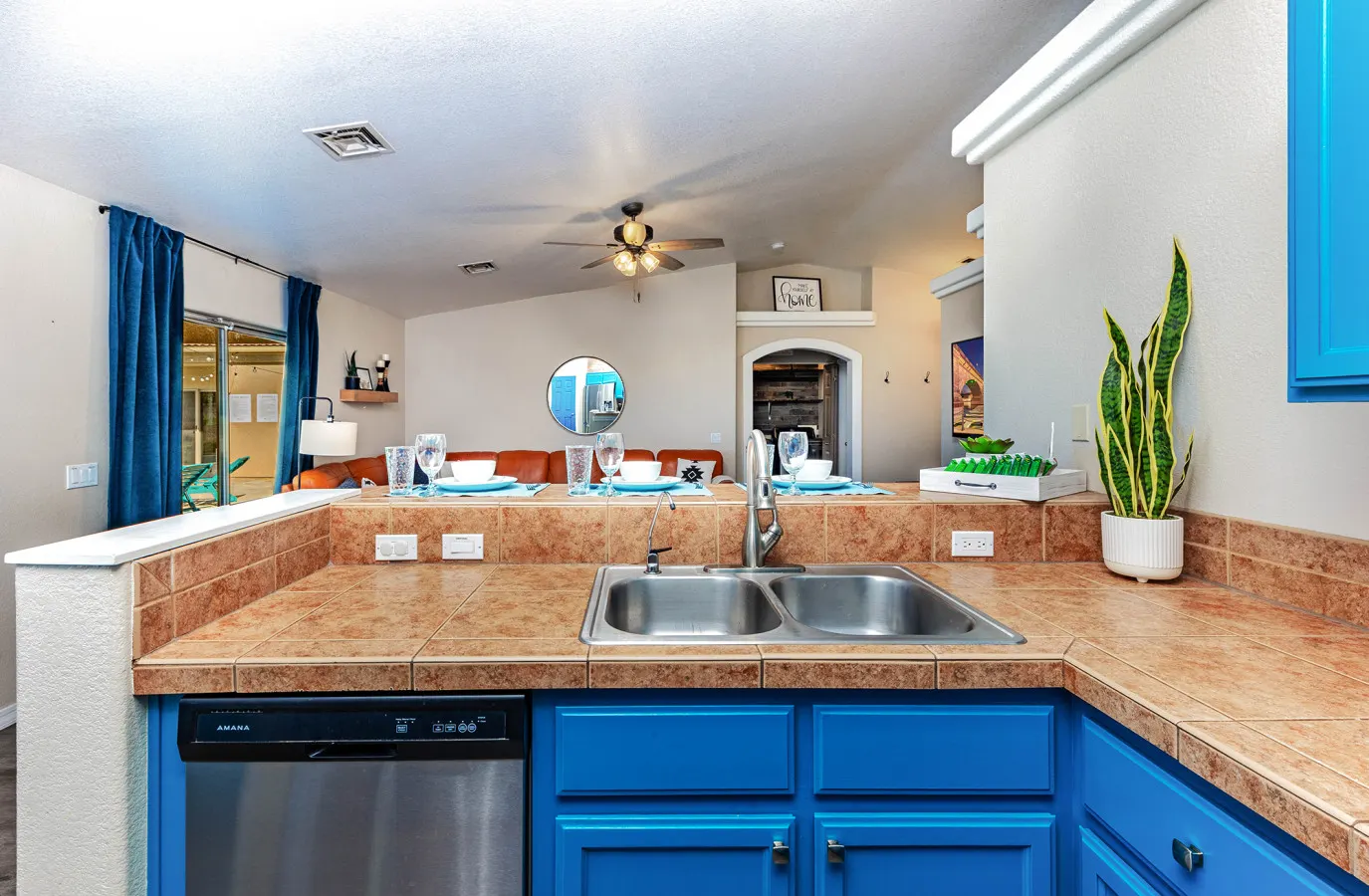 Avalon Havasu - Pool, Playground, Game/Movie Room, Sleeps 22 12