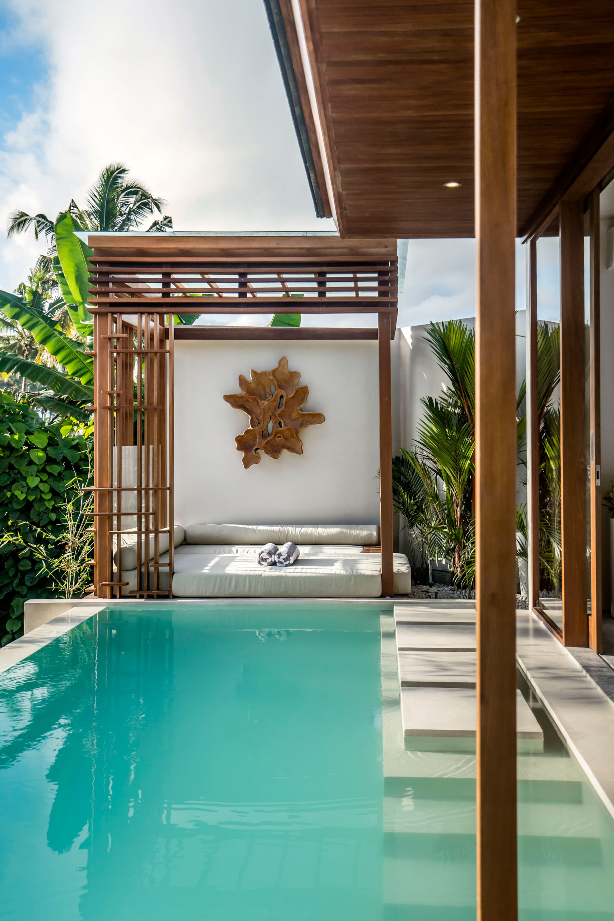 An Elegant & Private 1BR Villa with Pool in Ubud — photo 4