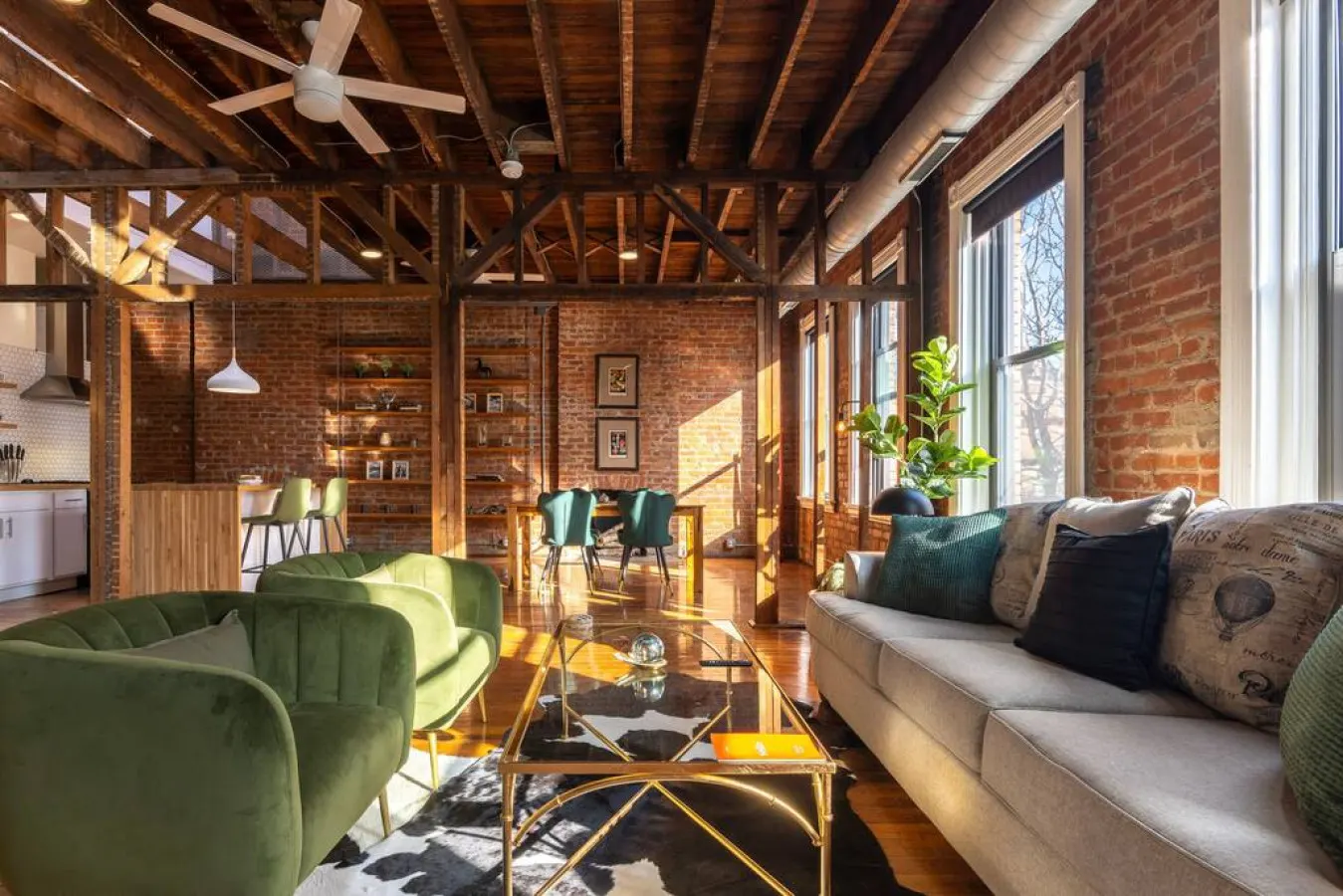Beautifully Styled Loft in the heart of OTR 11