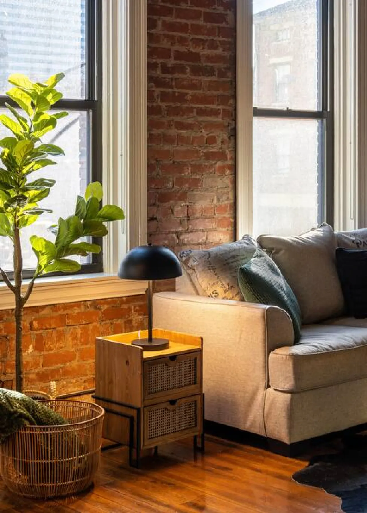 Beautifully Styled Loft in the heart of OTR 14
