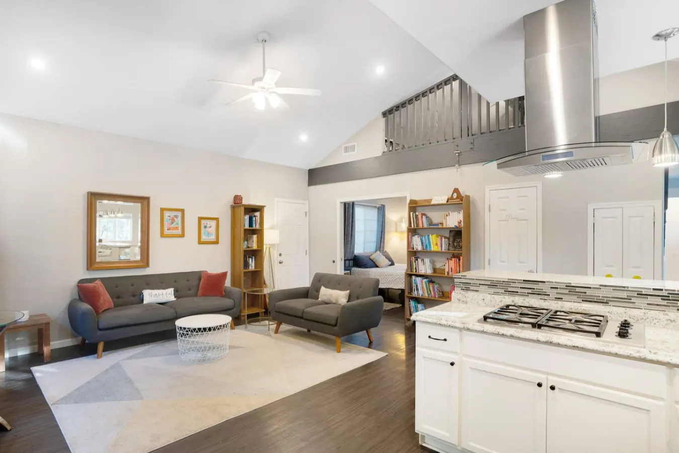 3BR+Loft w/ Games, Heat&AC - Dog Friendly Backyard — photo 2