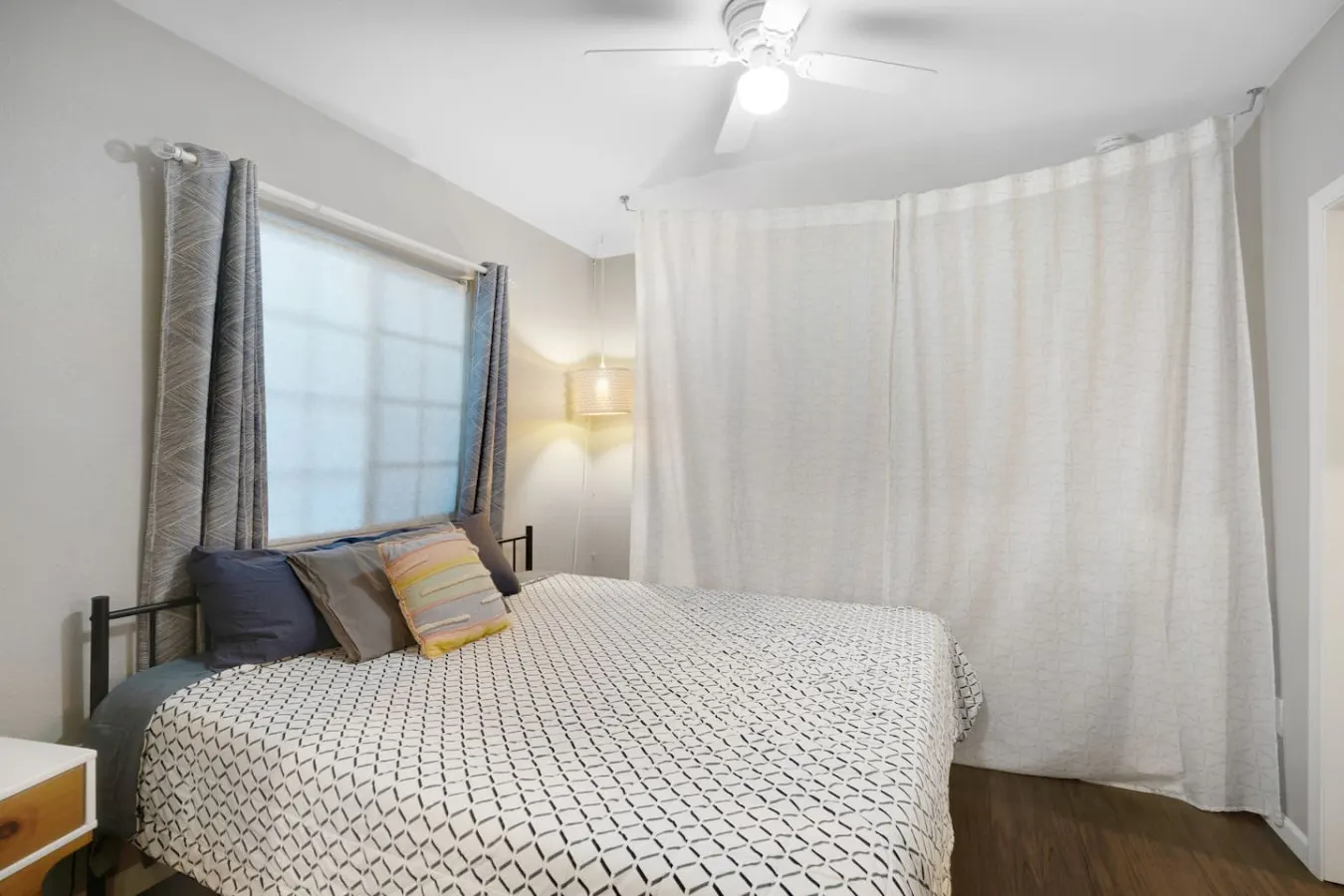 3BR+Loft w/ Games, Heat&AC - Dog Friendly Backyard 20