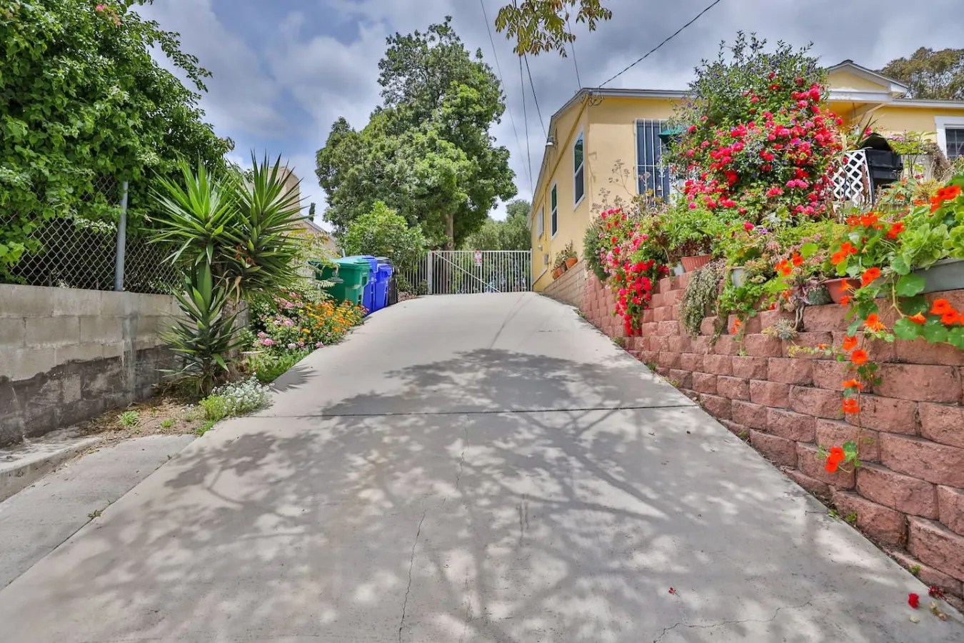 3BR+Loft w/ Games, Heat&AC - Dog Friendly Backyard — photo 4