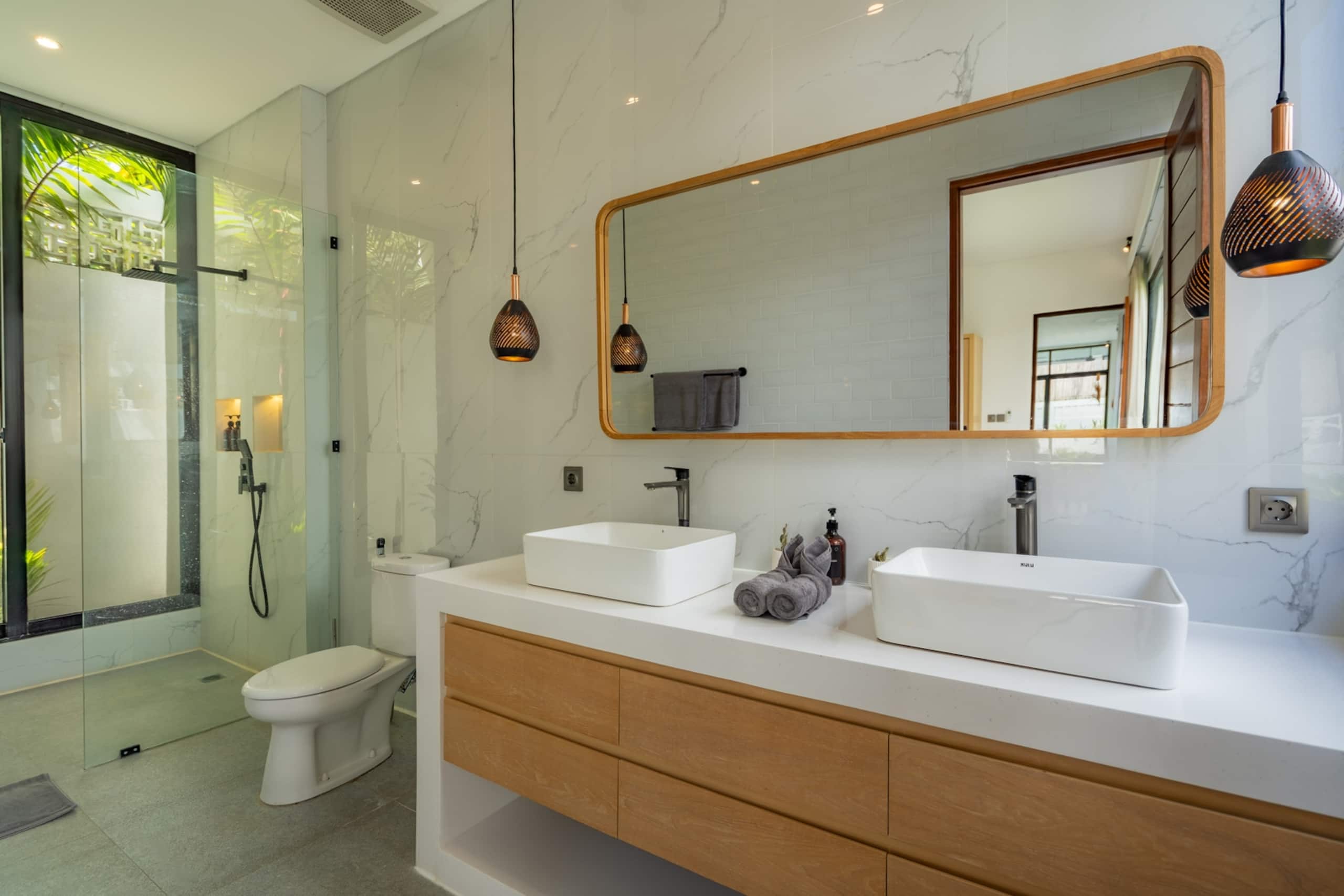 New Luxury Canggu 3BR Villa | Pool, BBQ & Balcony 35