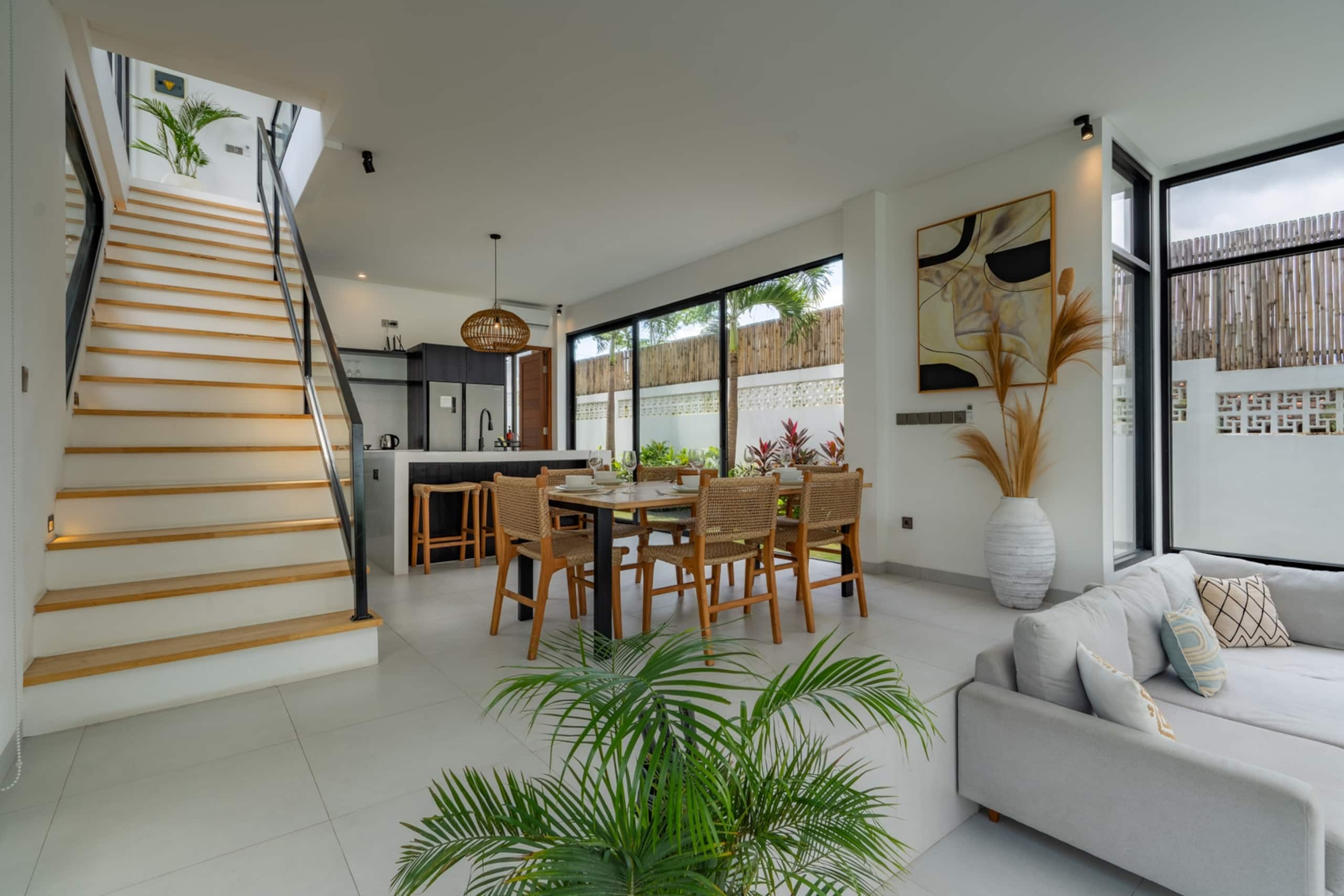 New Luxury Canggu 3BR Villa | Pool, BBQ & Balcony 22