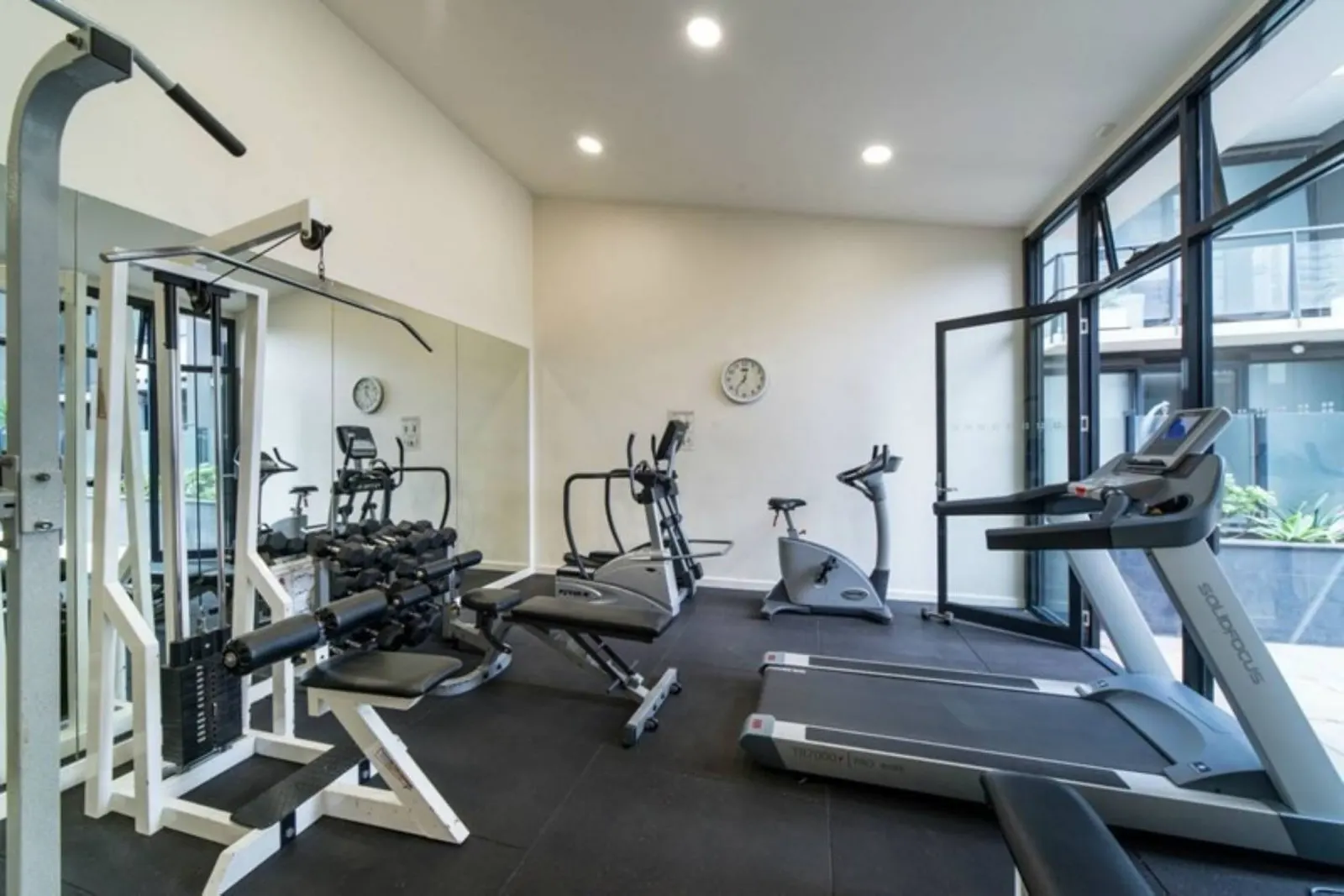 ReadySet Apartments on Sentinel - 2 Bedroom Apartment K1 16