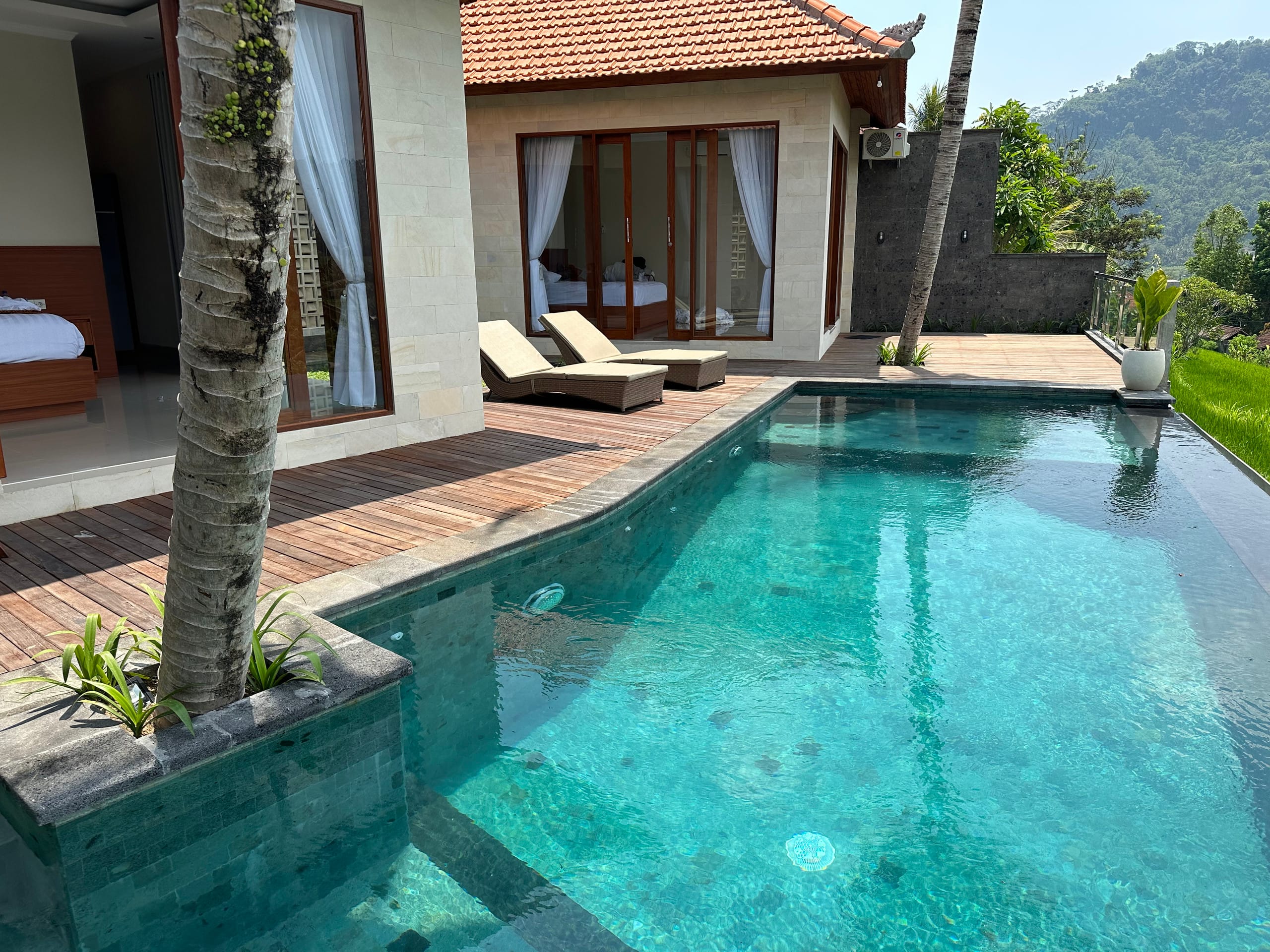 Private 3 Bedroom Nana Suites Villa Sidemen 13