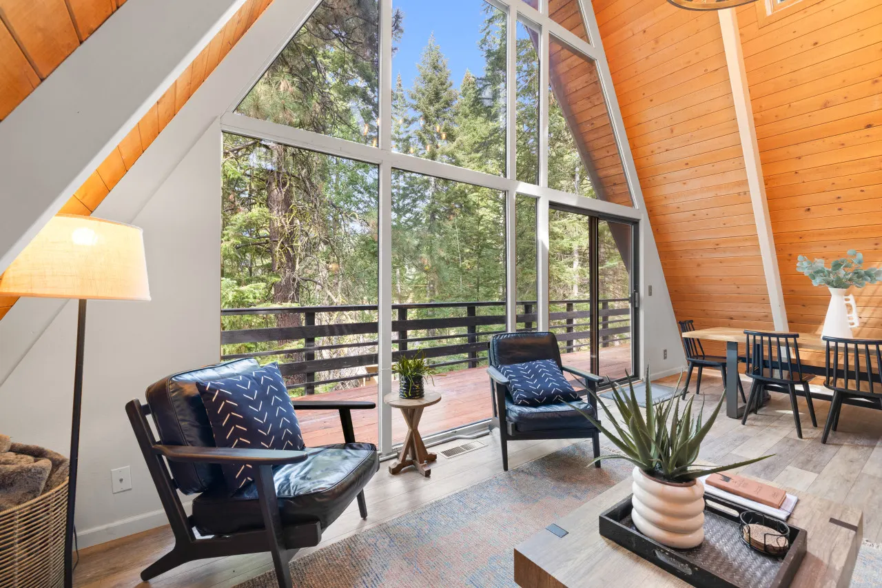 Miradero Cabin Black Butte Ranch: Modern Cabin Retreat, sleeps 8 11