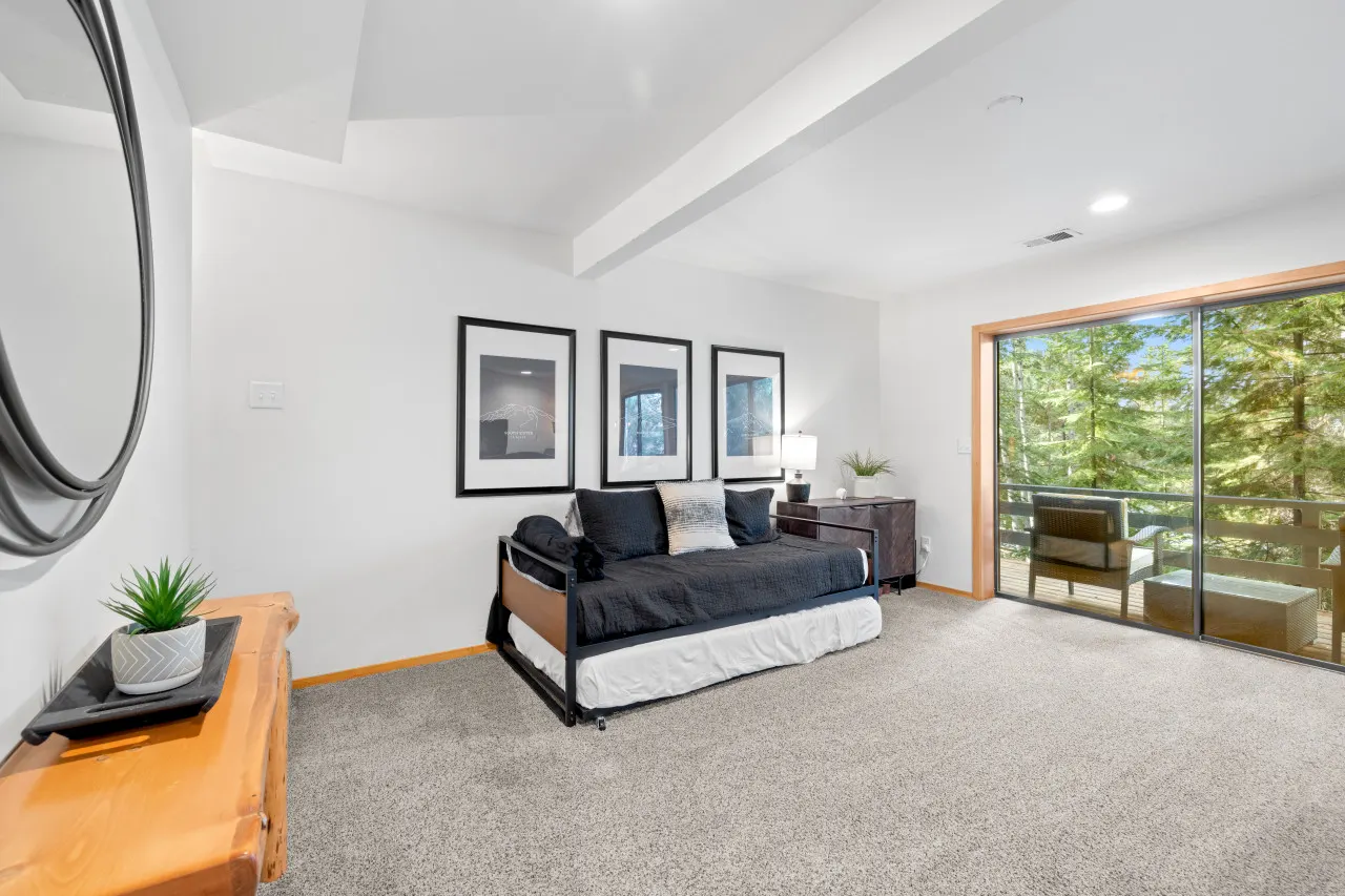 Miradero Cabin Black Butte Ranch: Modern Cabin Retreat, sleeps 8 18