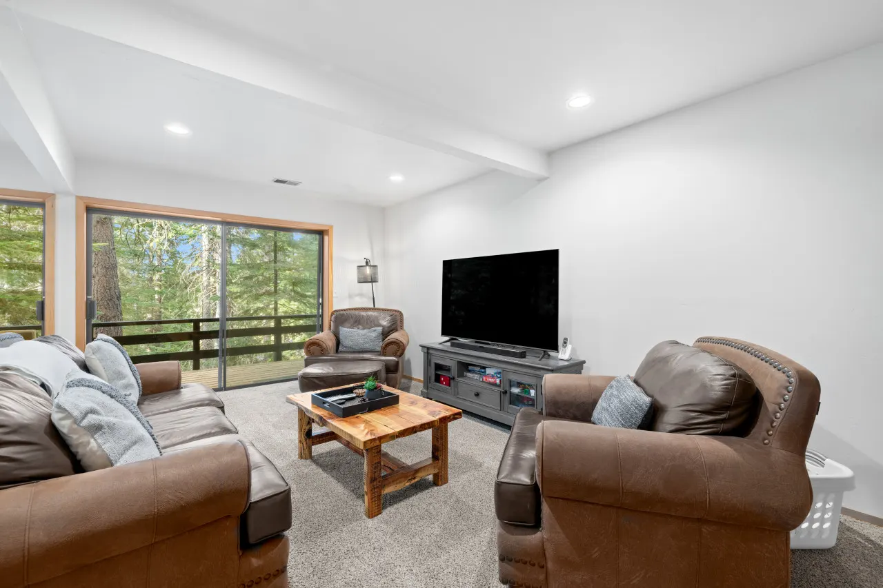 Miradero Cabin Black Butte Ranch: Modern Cabin Retreat, sleeps 8 19