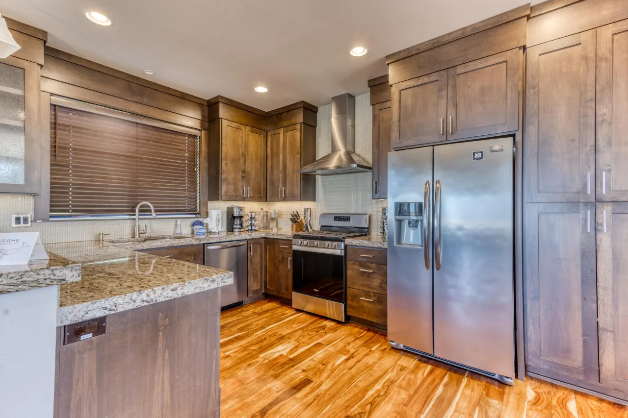 The Blue Whale: Ocean Views, Spacious Getaway, 5BR 14