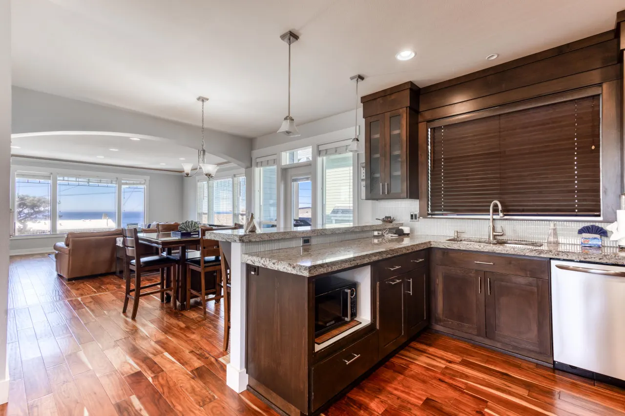 The Blue Whale: Ocean Views, Spacious Getaway, 5BR 15