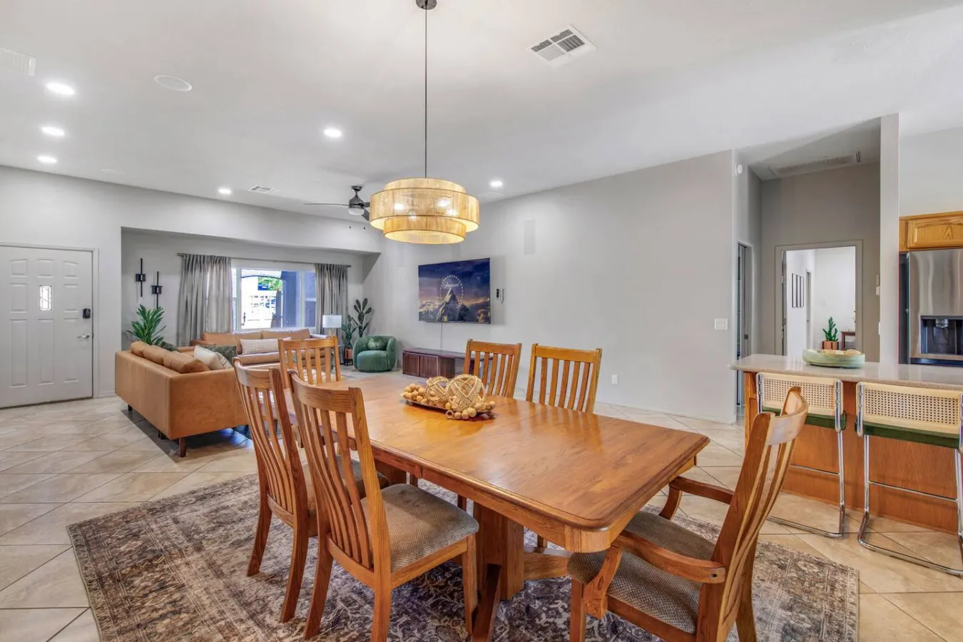 The Golden Hour Getaway - Pool, Lake Views, Games 9