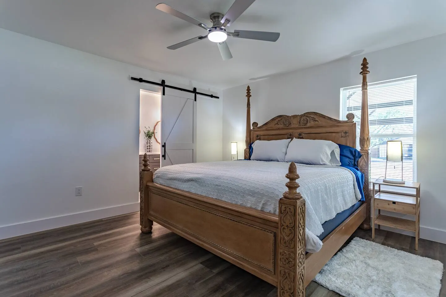 Modern Guesthouse Luxe Retreat- Sleeps 12! — photo 5