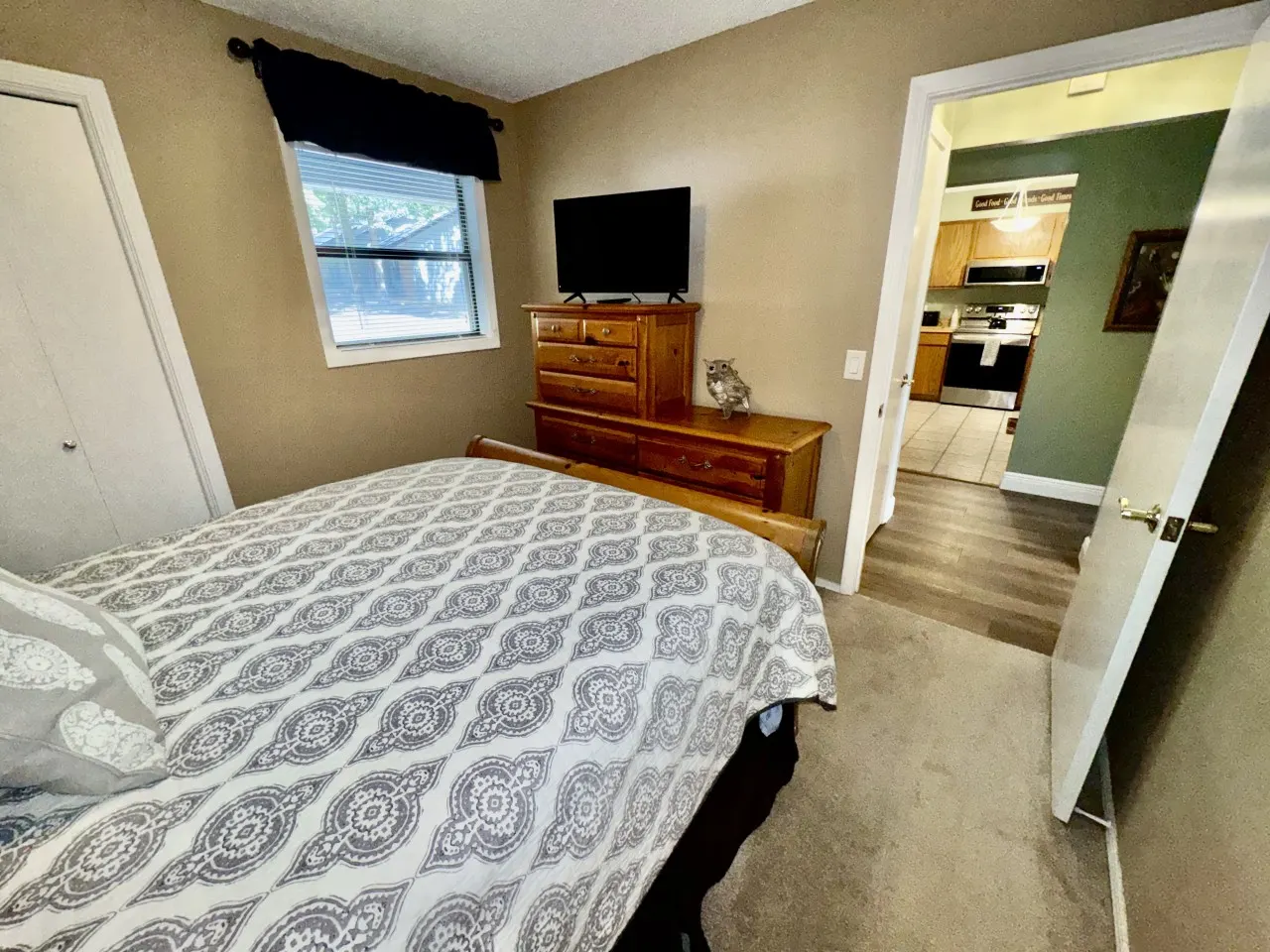 Condo on the Green 15