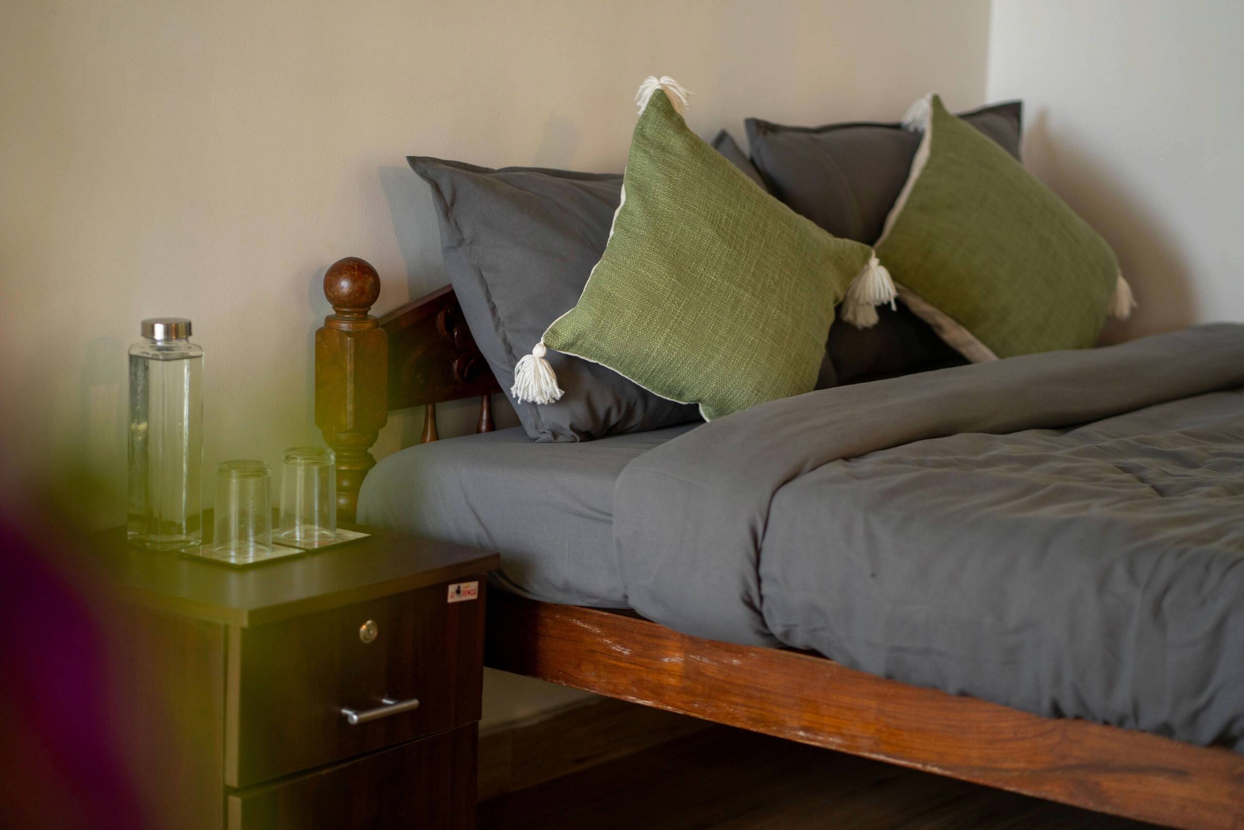 3 Guest Rooms 1 Cottage | Ideal for Groups of 10+ 33