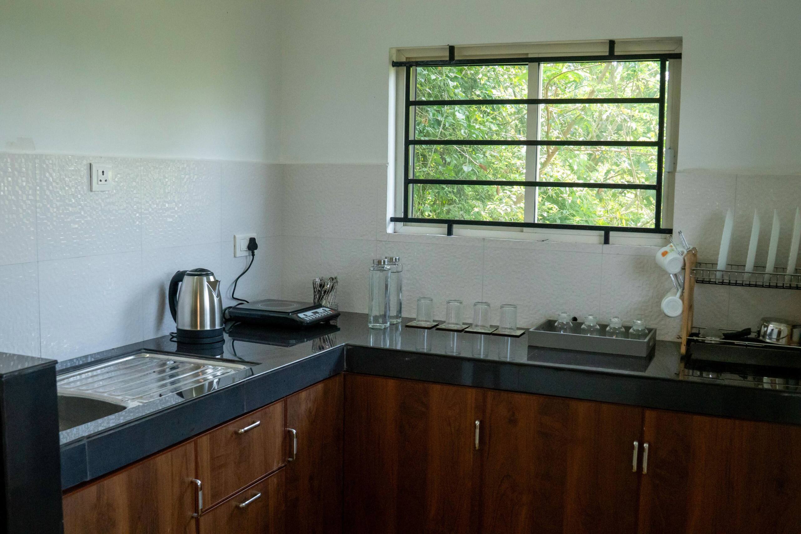 3 Guest Rooms 1 Cottage | Ideal for Groups of 10+ 28