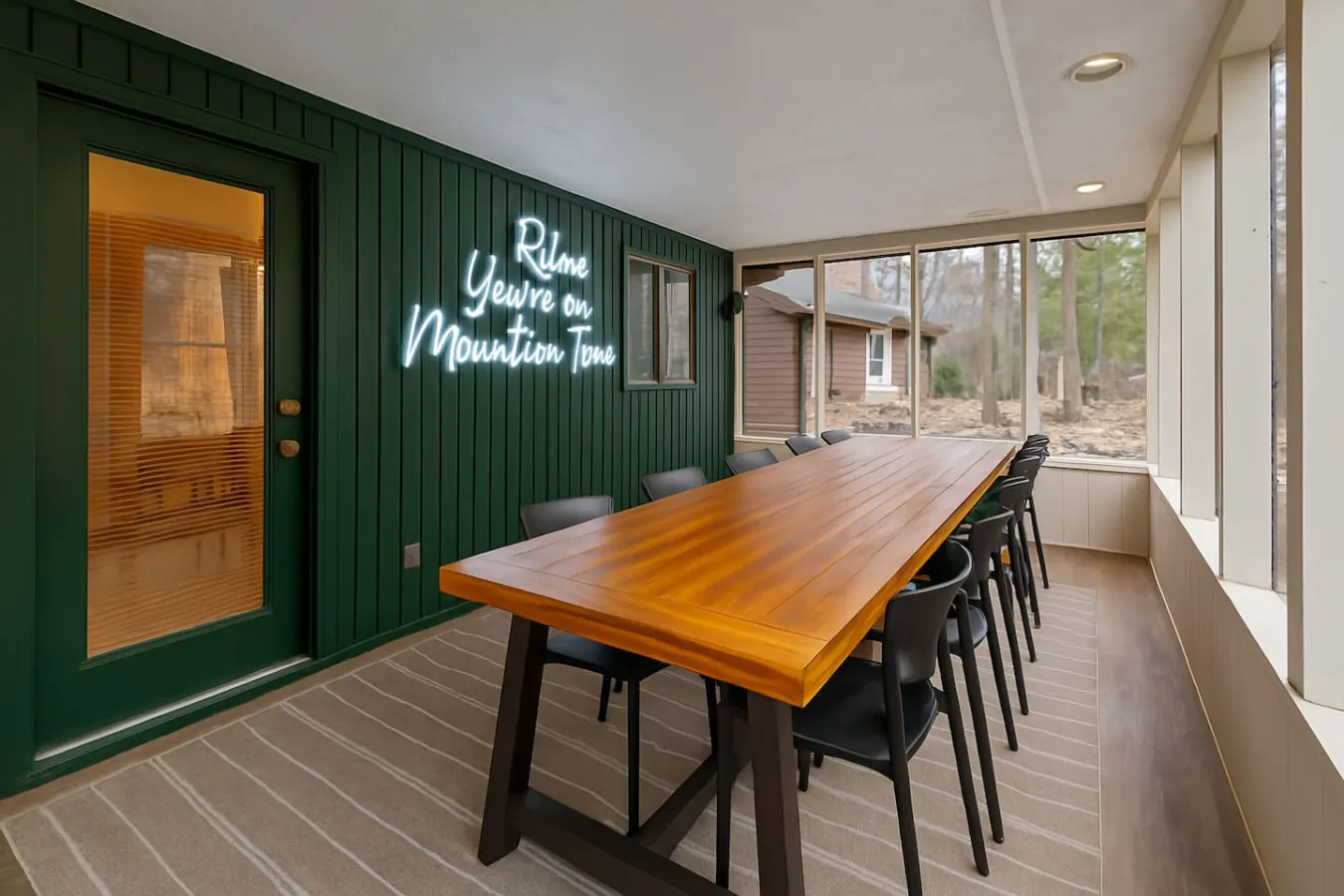 Mountain Mojo Luxe Cabin Vibes 7
