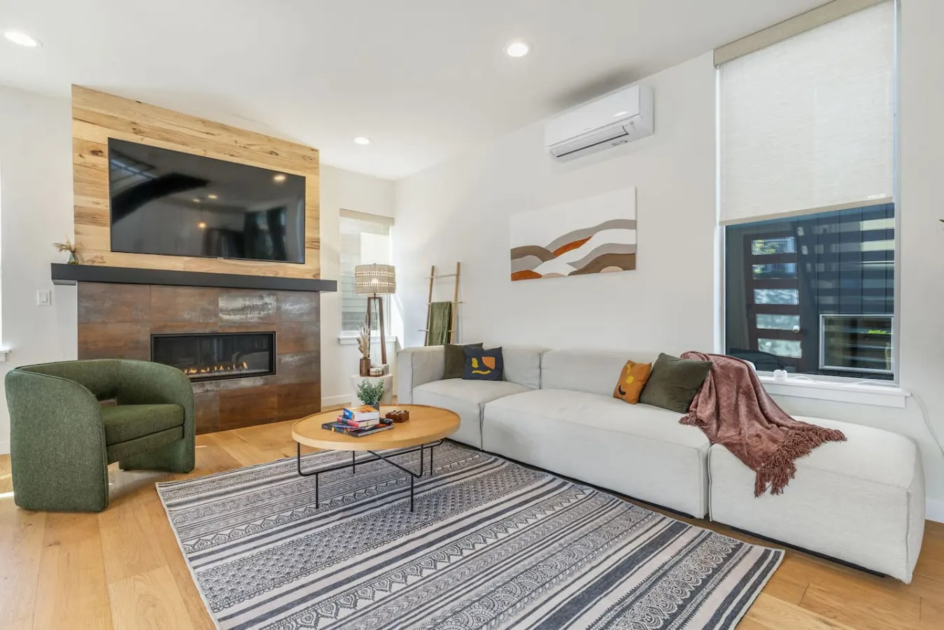 Central Oasis: Roof Terrace 2