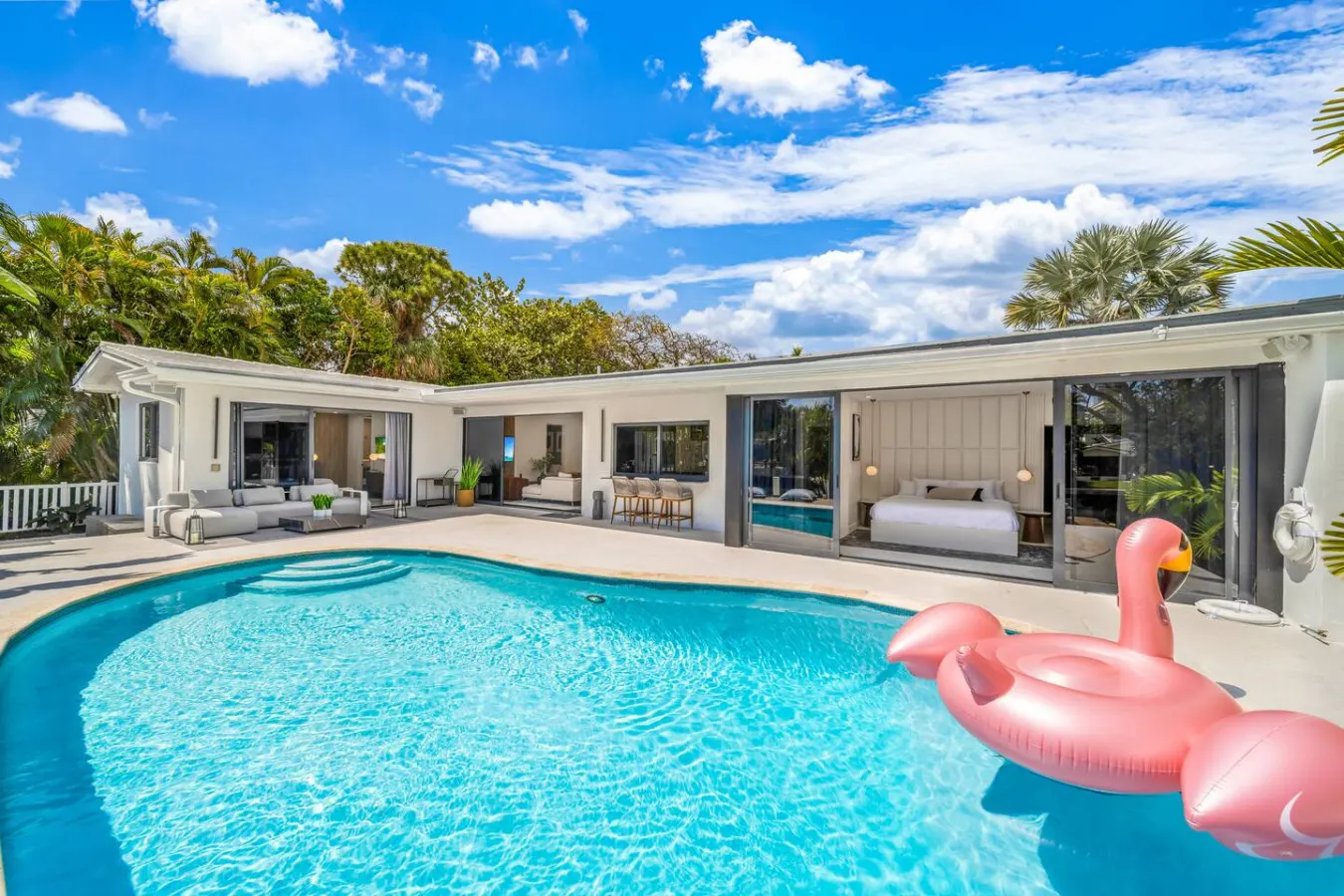20% Off NEW 5BR Hallendale Beach Waterfront Villa — foto 3