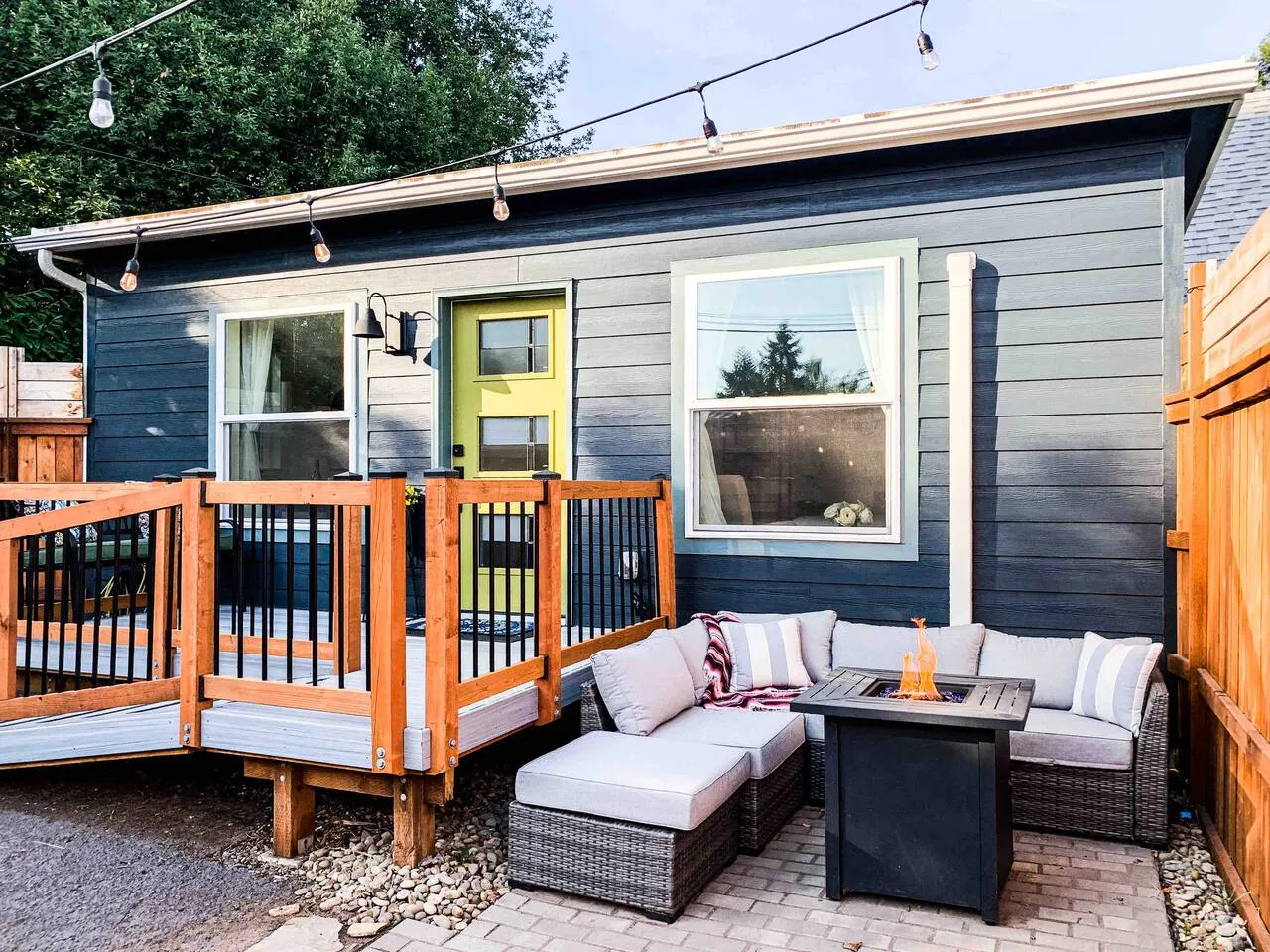 Perfect for two! Hot tub, King Bed, Fire pit 1