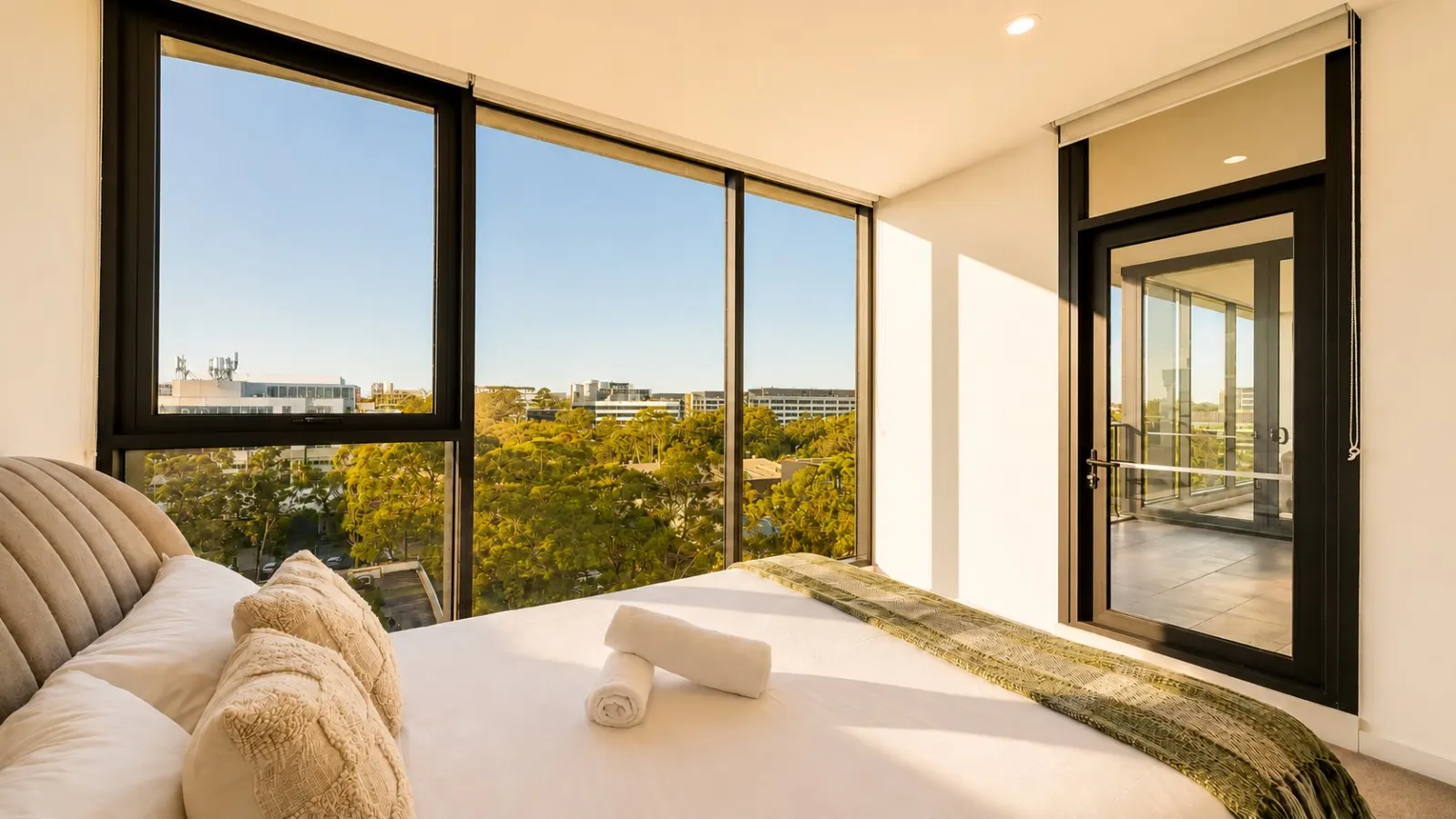 Modern 2BR Metro + Shopping at Doorstep 6