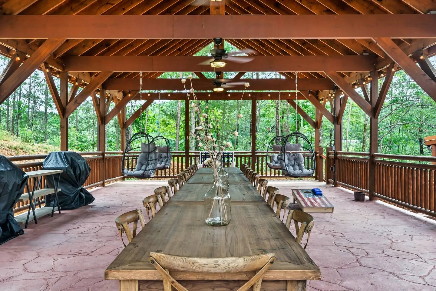 Expansive Luxury Pool Cabin For Large Groups 3