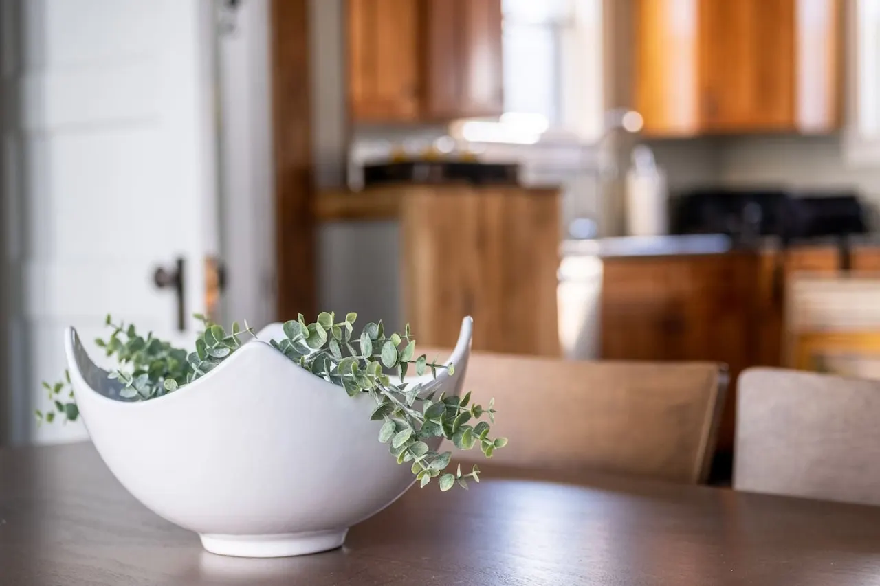 Robin's Egg ~ Private Downtown, Pet-Friendly Gem 18