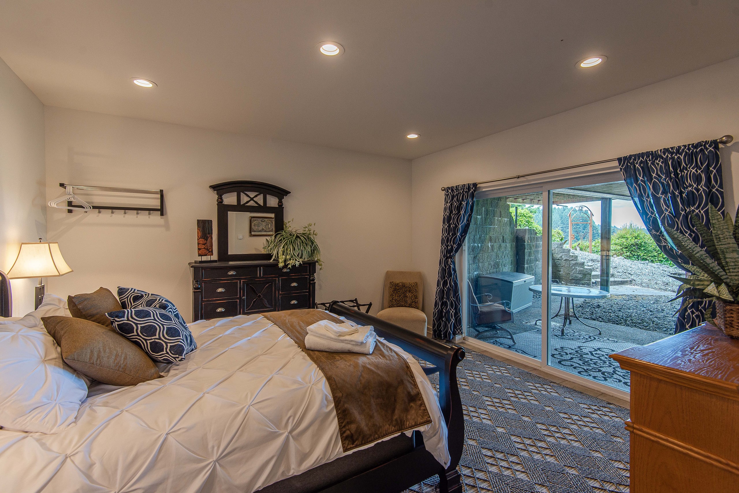 The Jewel of Crown Point 38