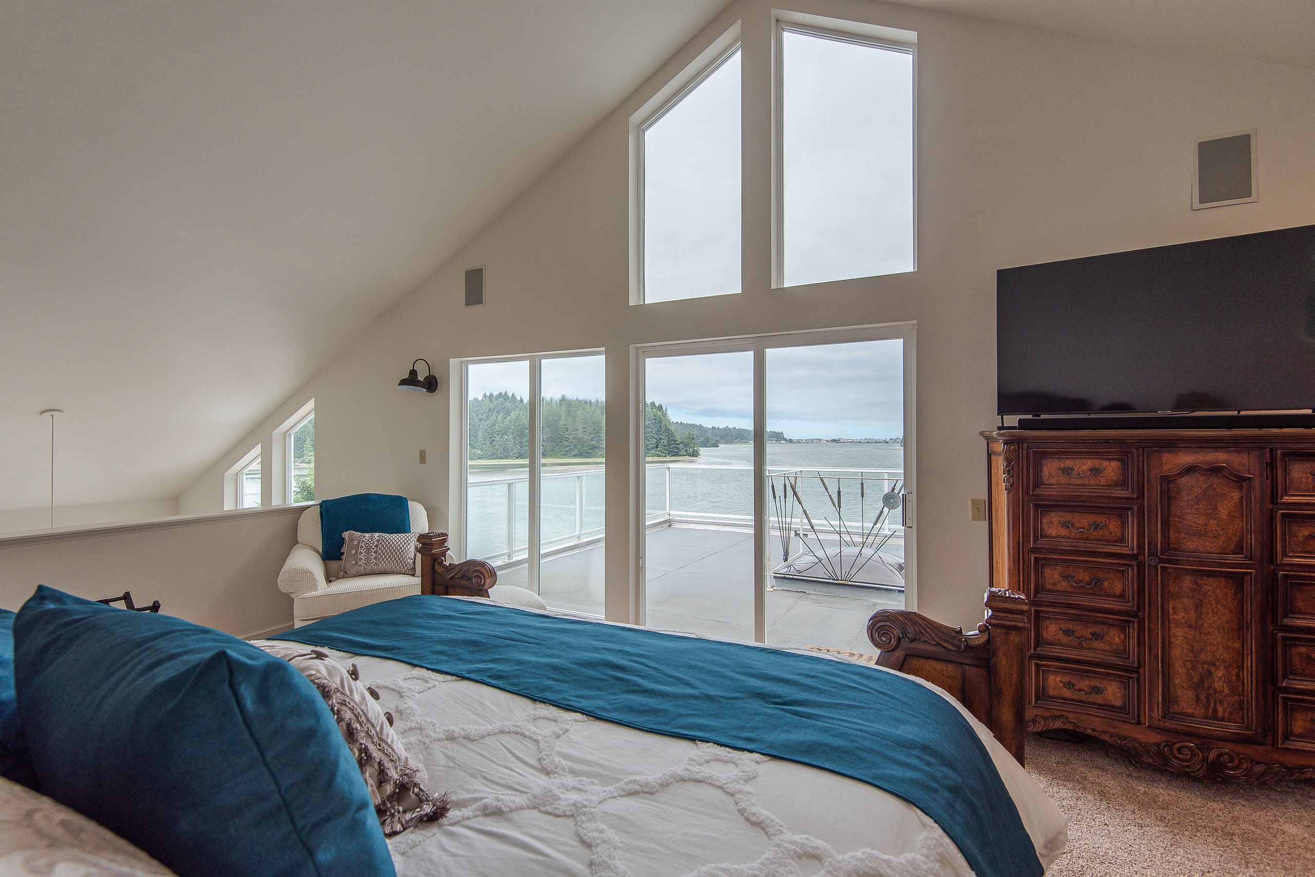 The Jewel of Crown Point 34