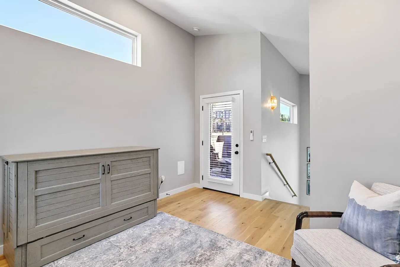 Chic Knoxville Townhouse w/ Rooftop Views